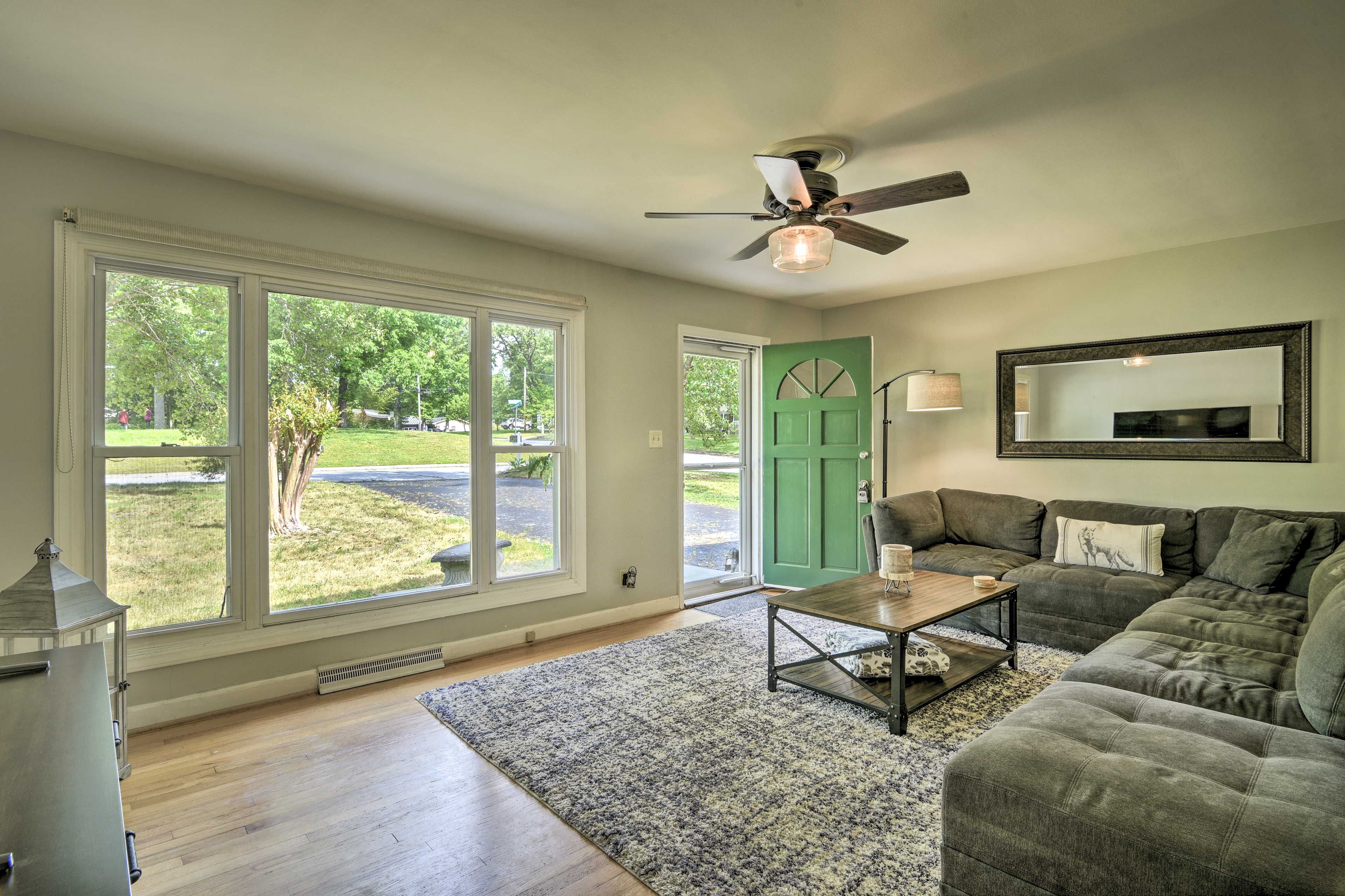 Living Room | Free WiFi | Air Conditioning