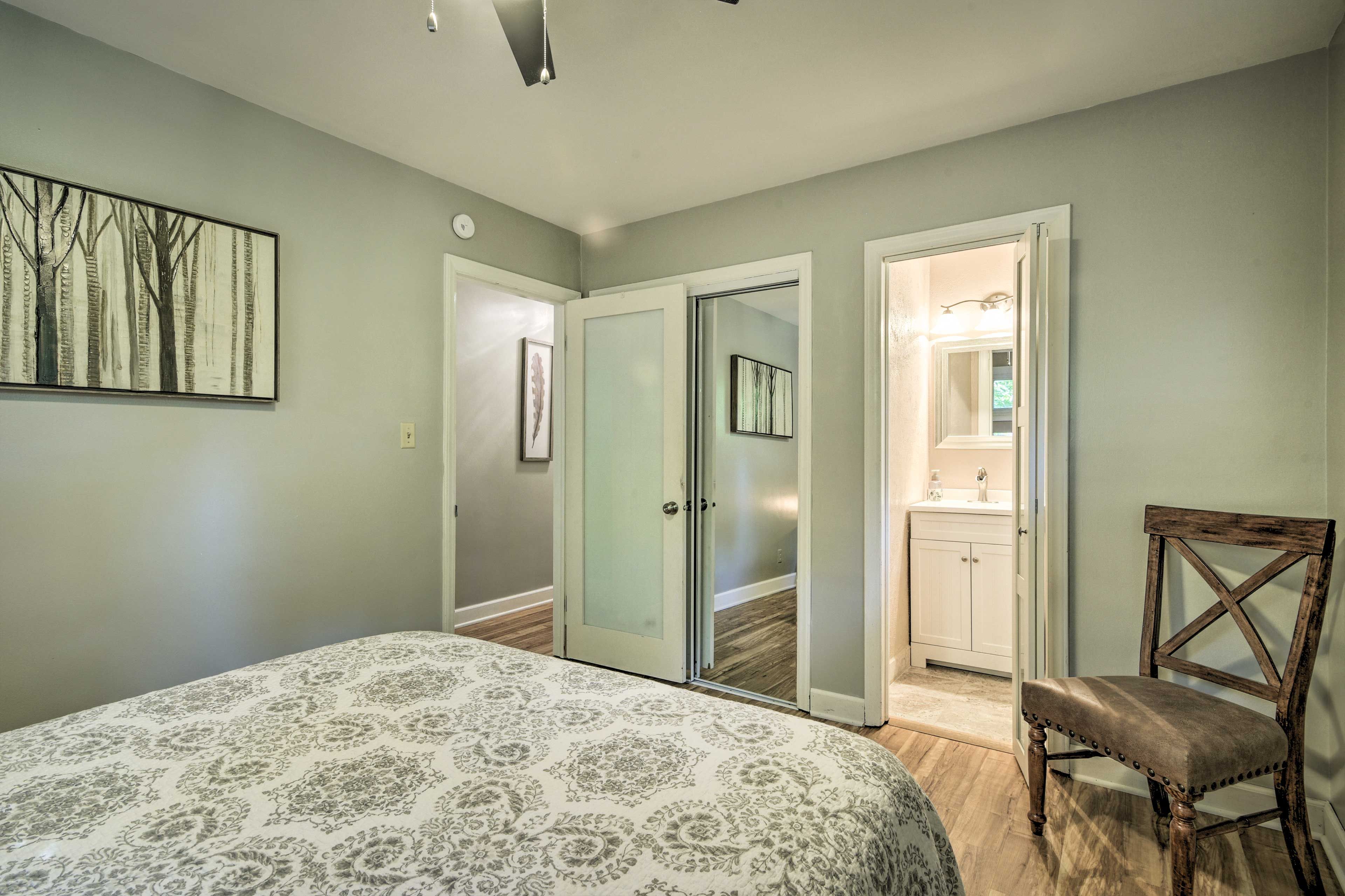 Bedroom 2 | En-Suite Half Bathroom