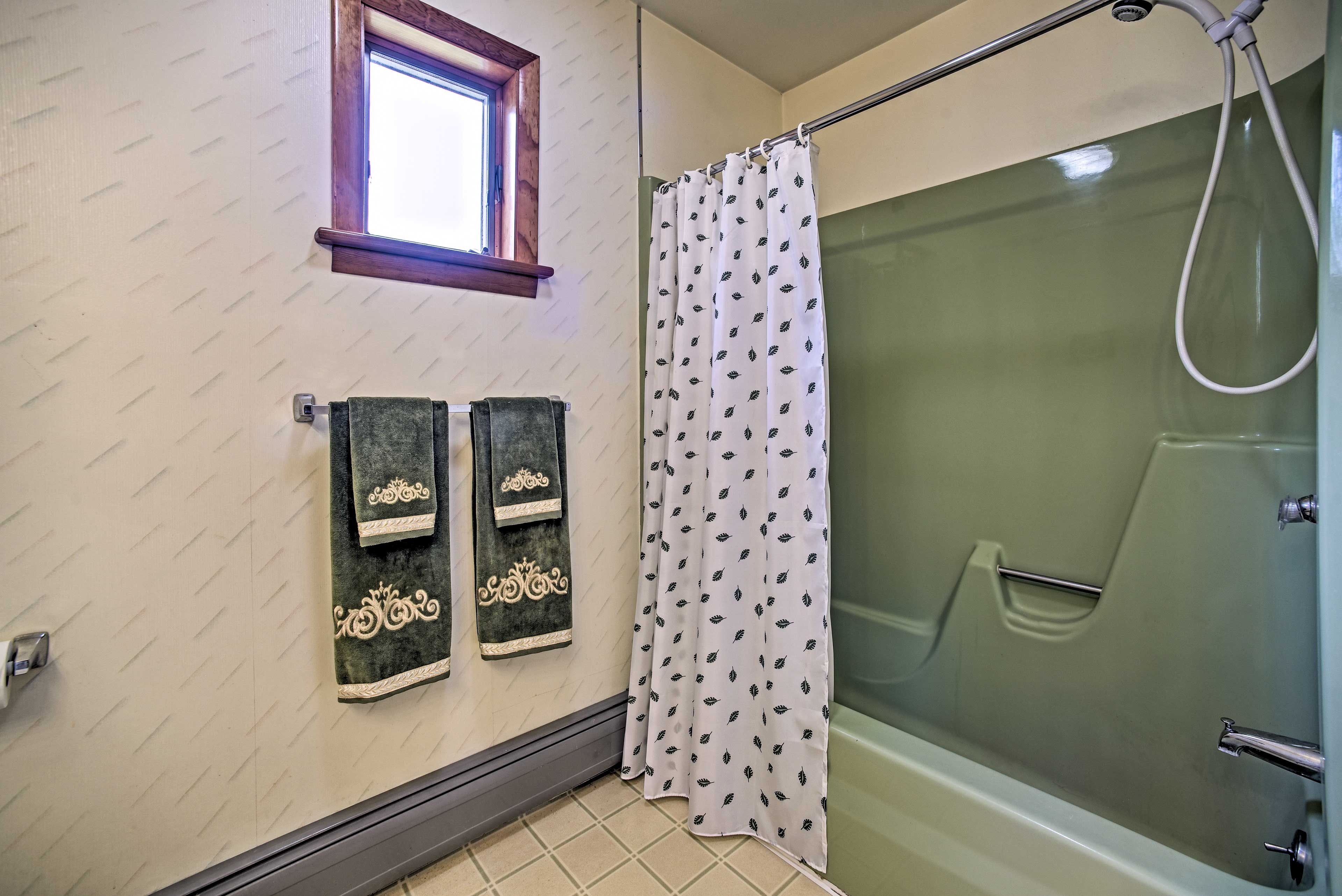 Full Bathroom