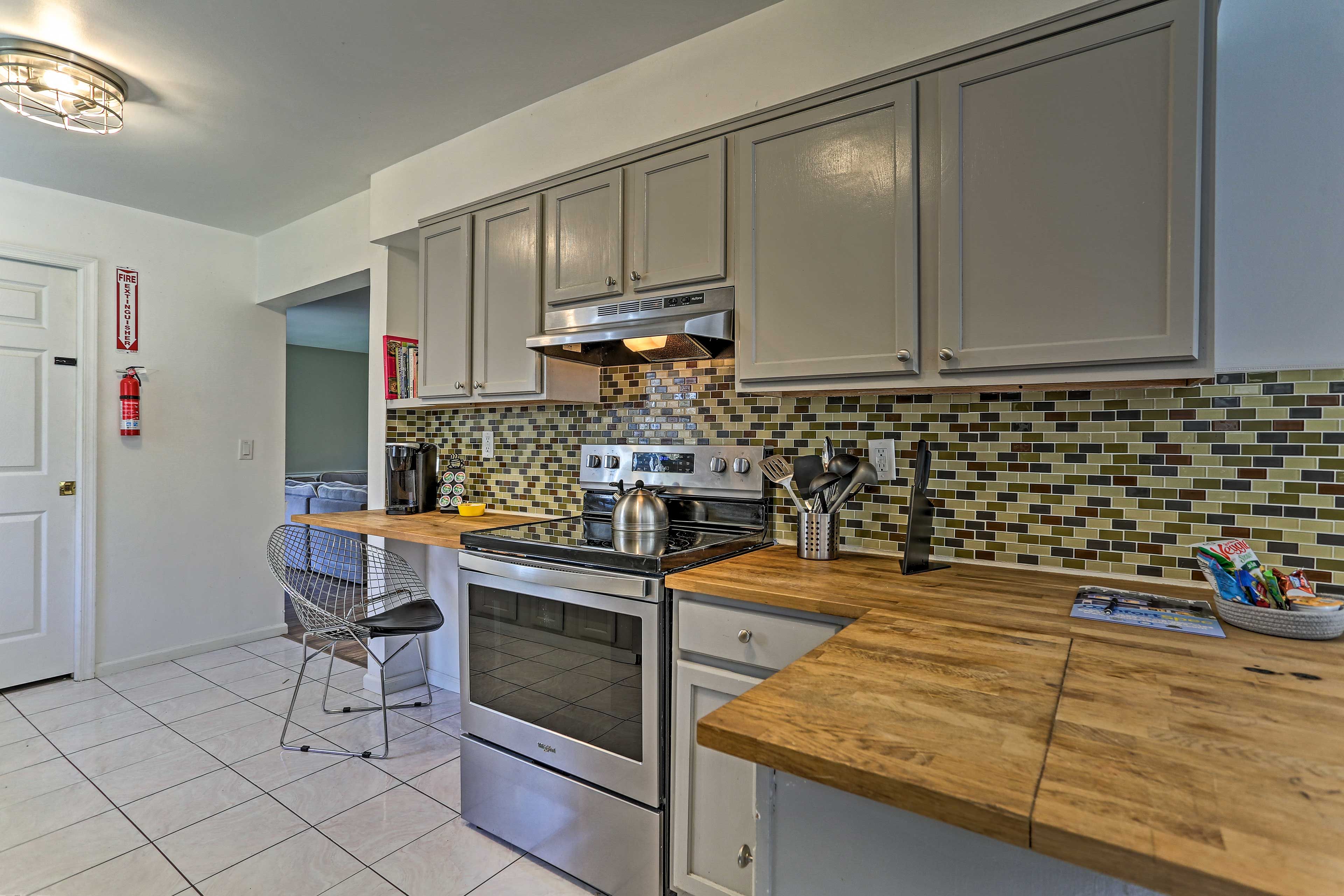 Fully Equipped Kitchen | Cooking Basics | Complimentary Spices