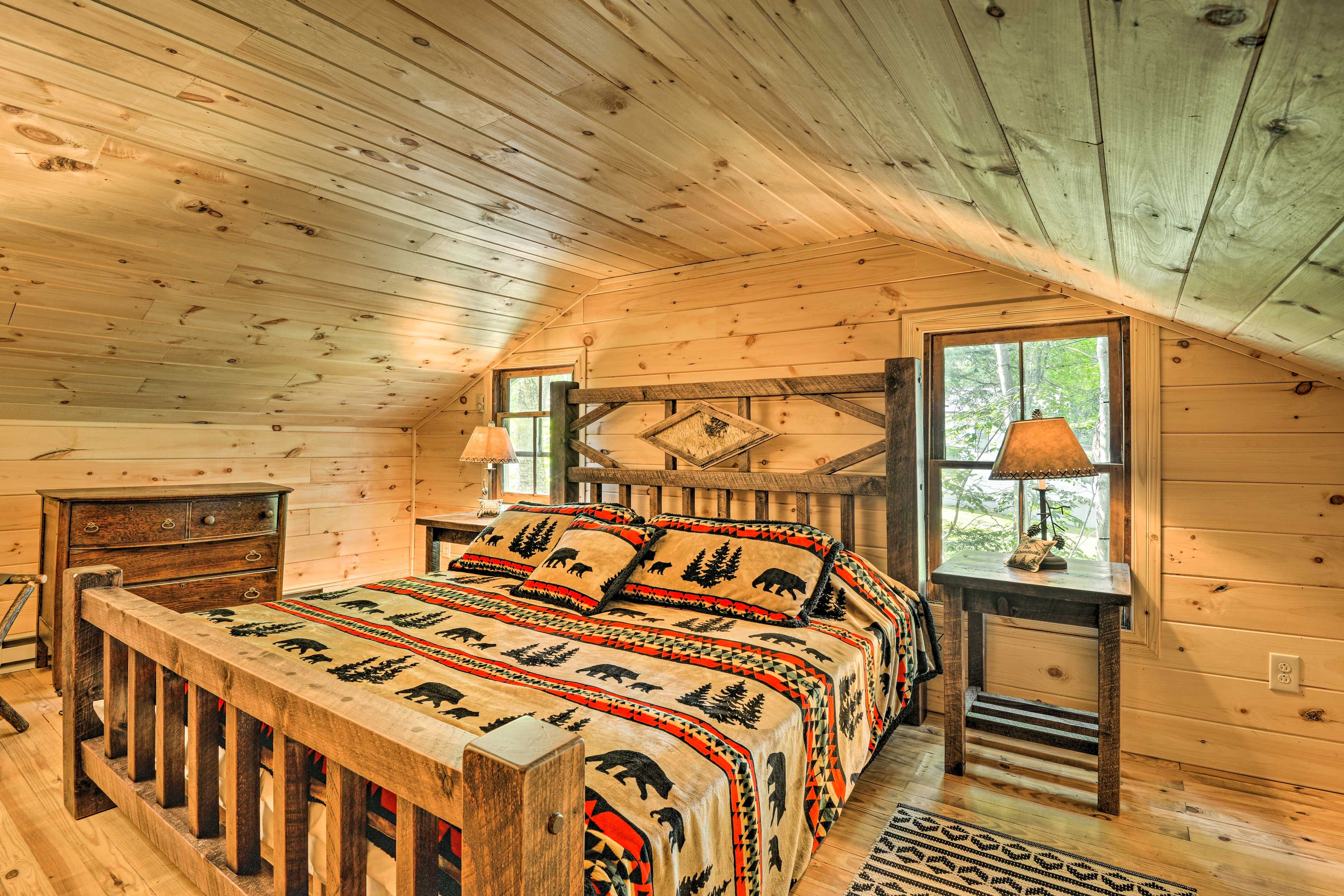 Bedroom 1 | King Bed | 2nd Floor