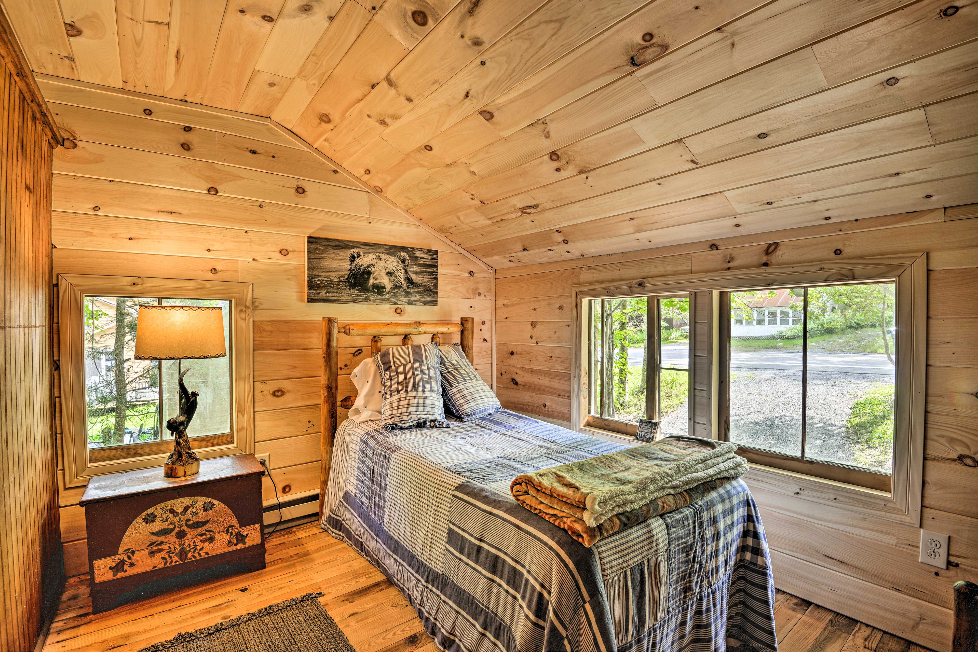 Bedroom 4 | Twin Bed | 2nd Floor