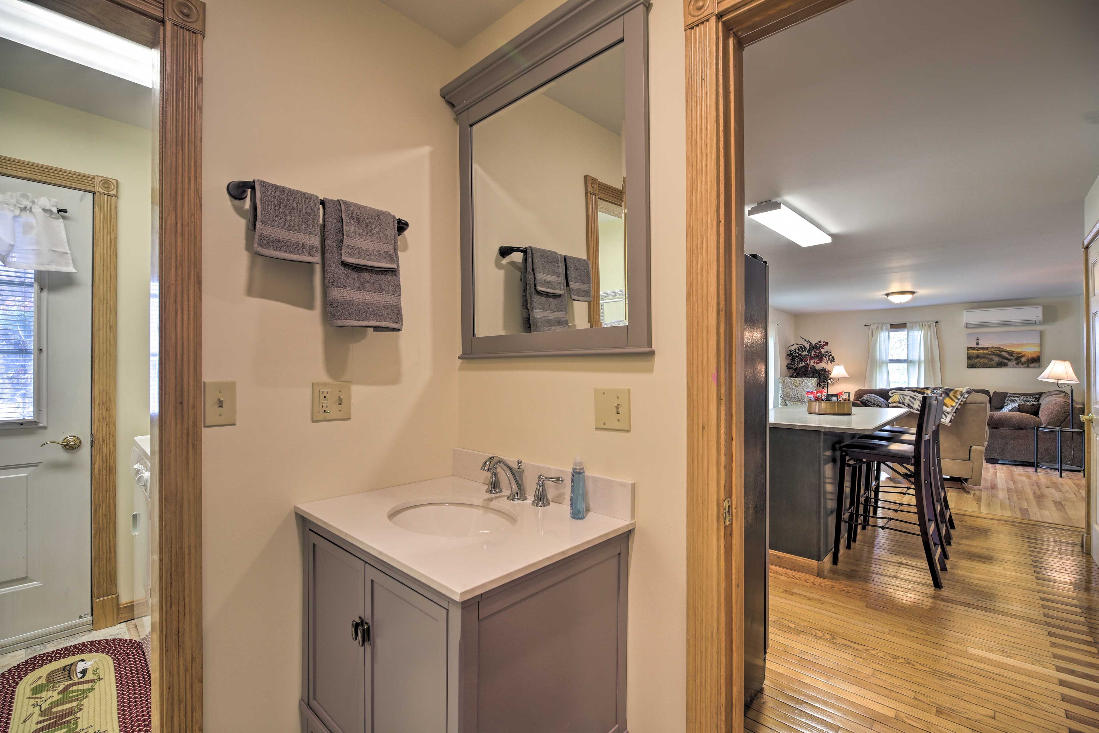 Full Bathroom
