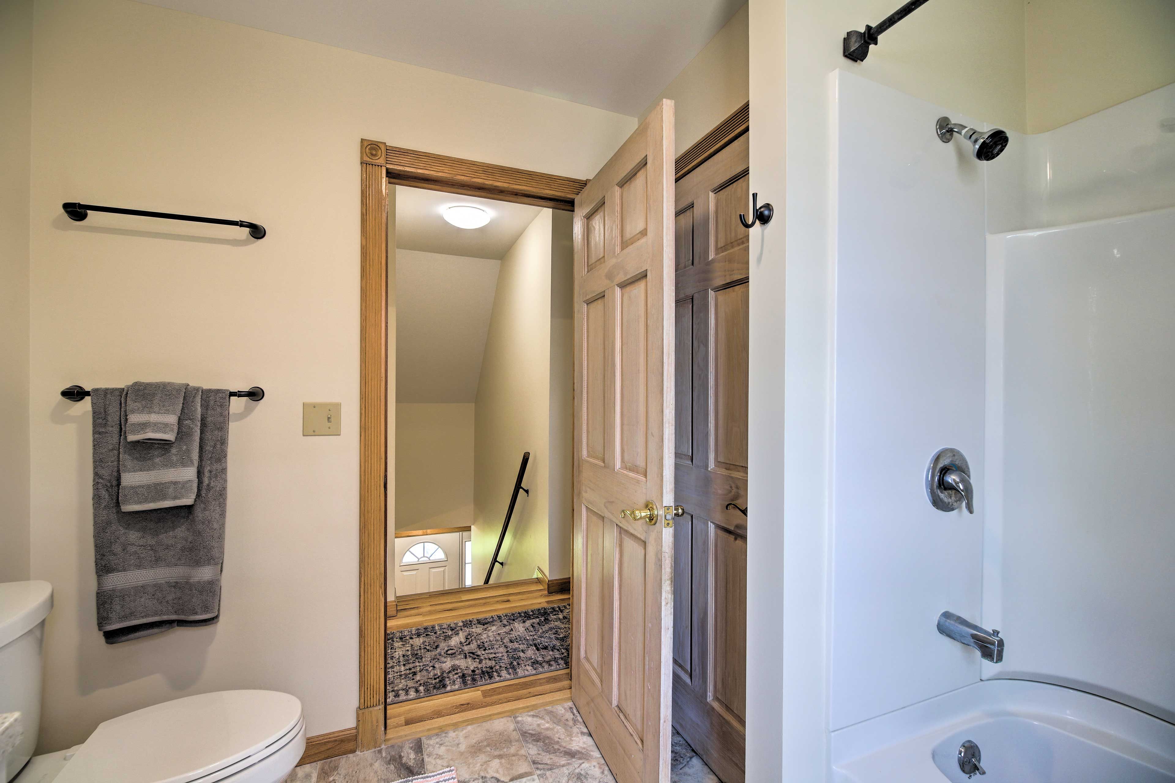 Full Bathroom