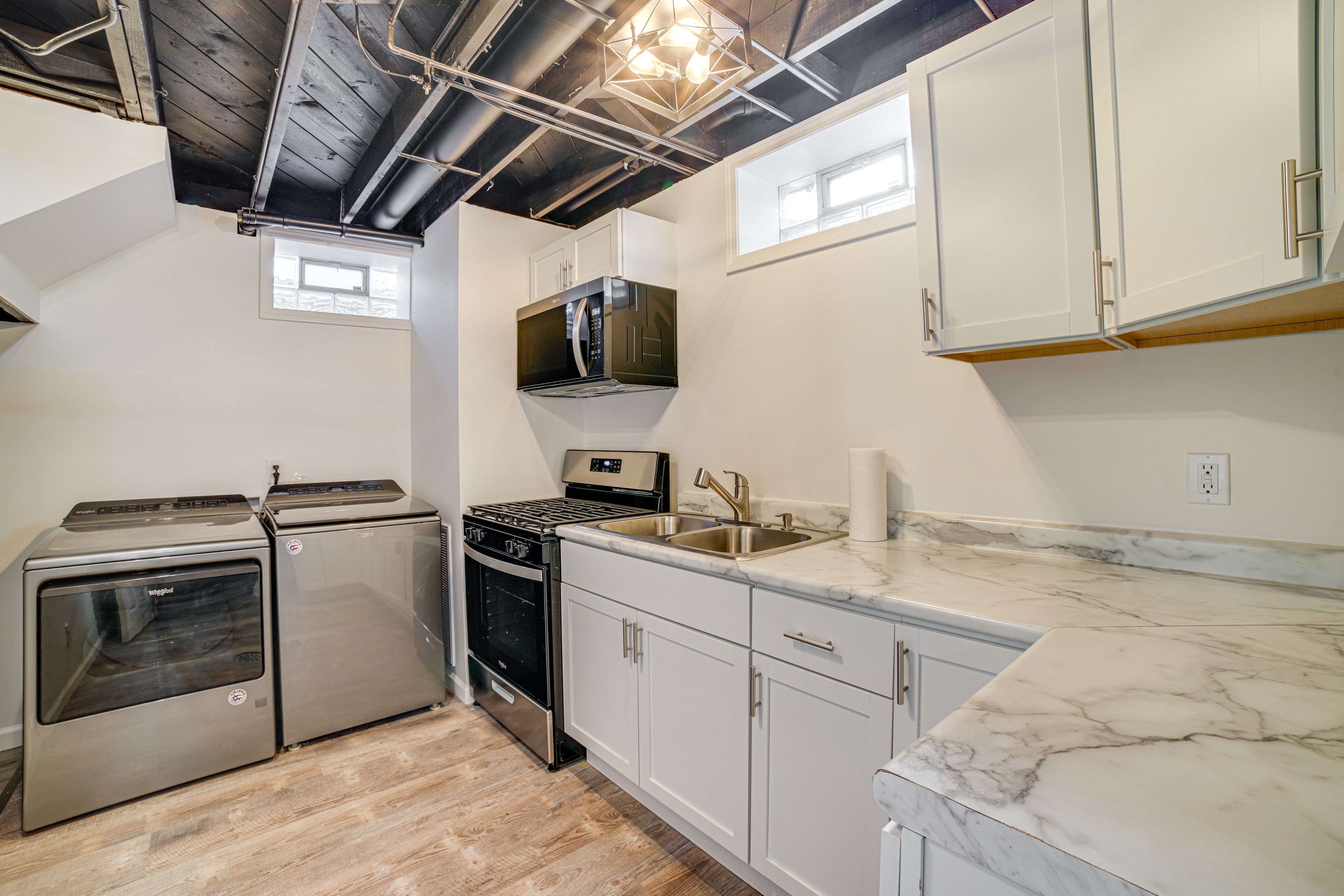 Additional Kitchen | Washer & Dryer | Lower Level