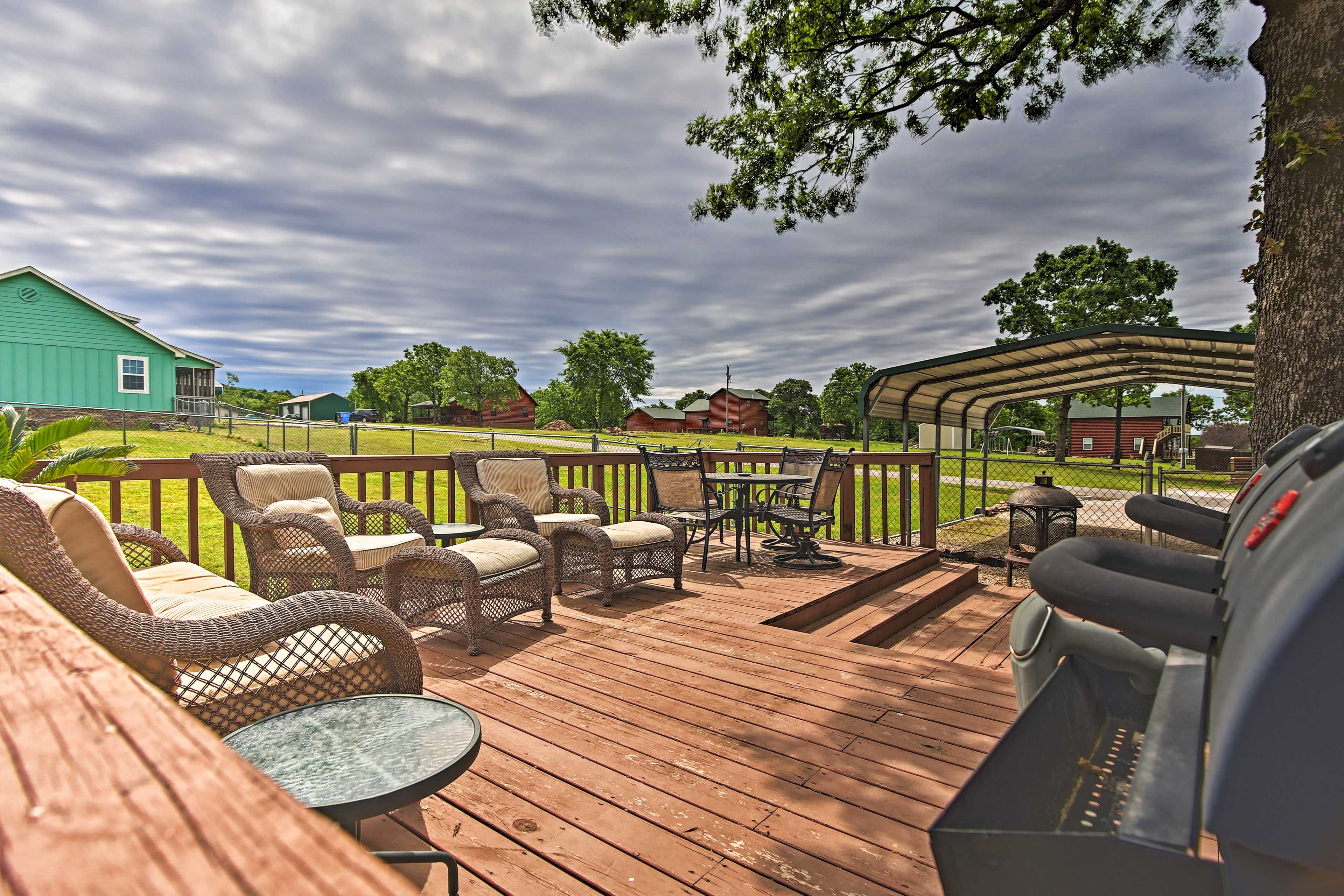 Furnished Deck