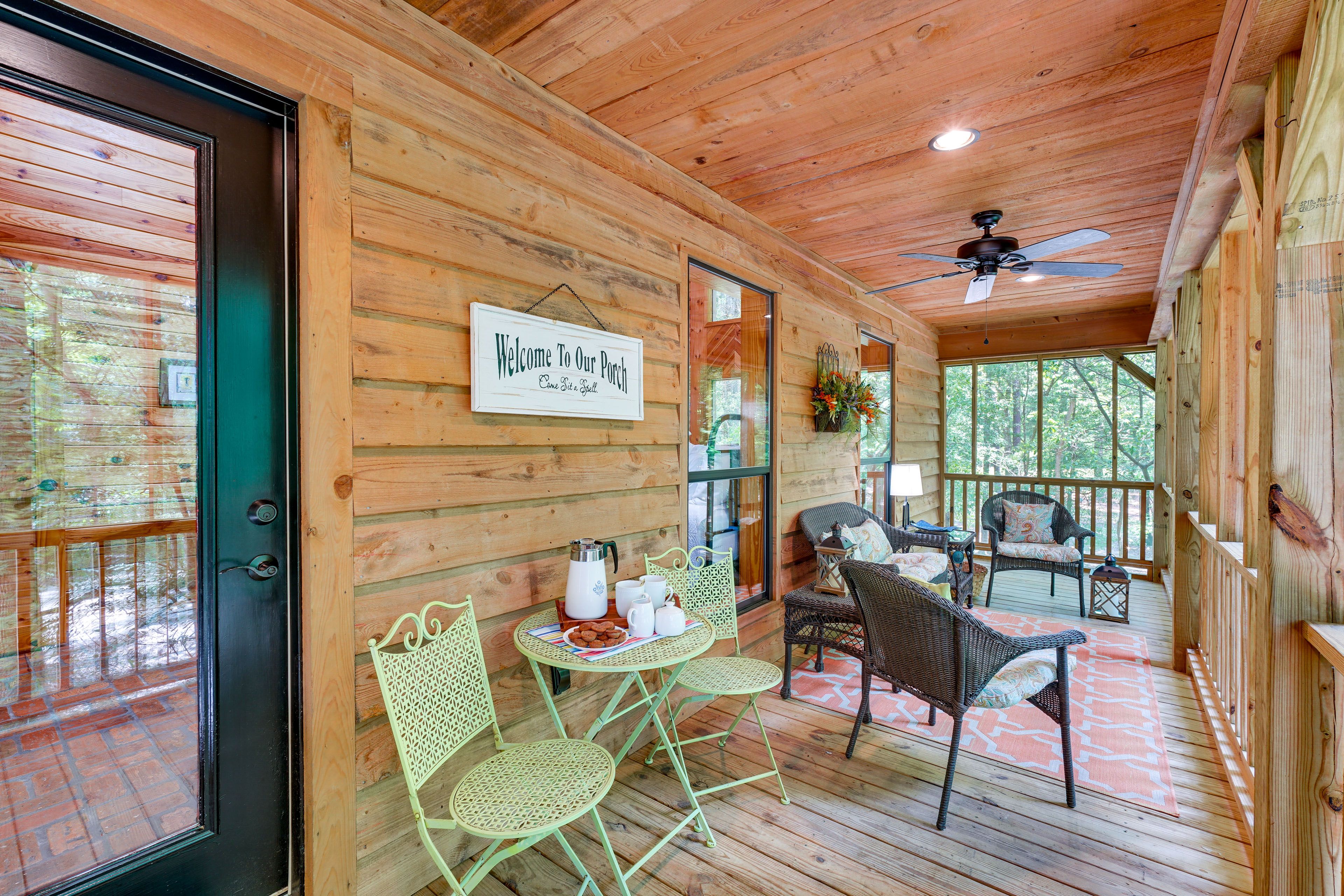 Screened Balcony