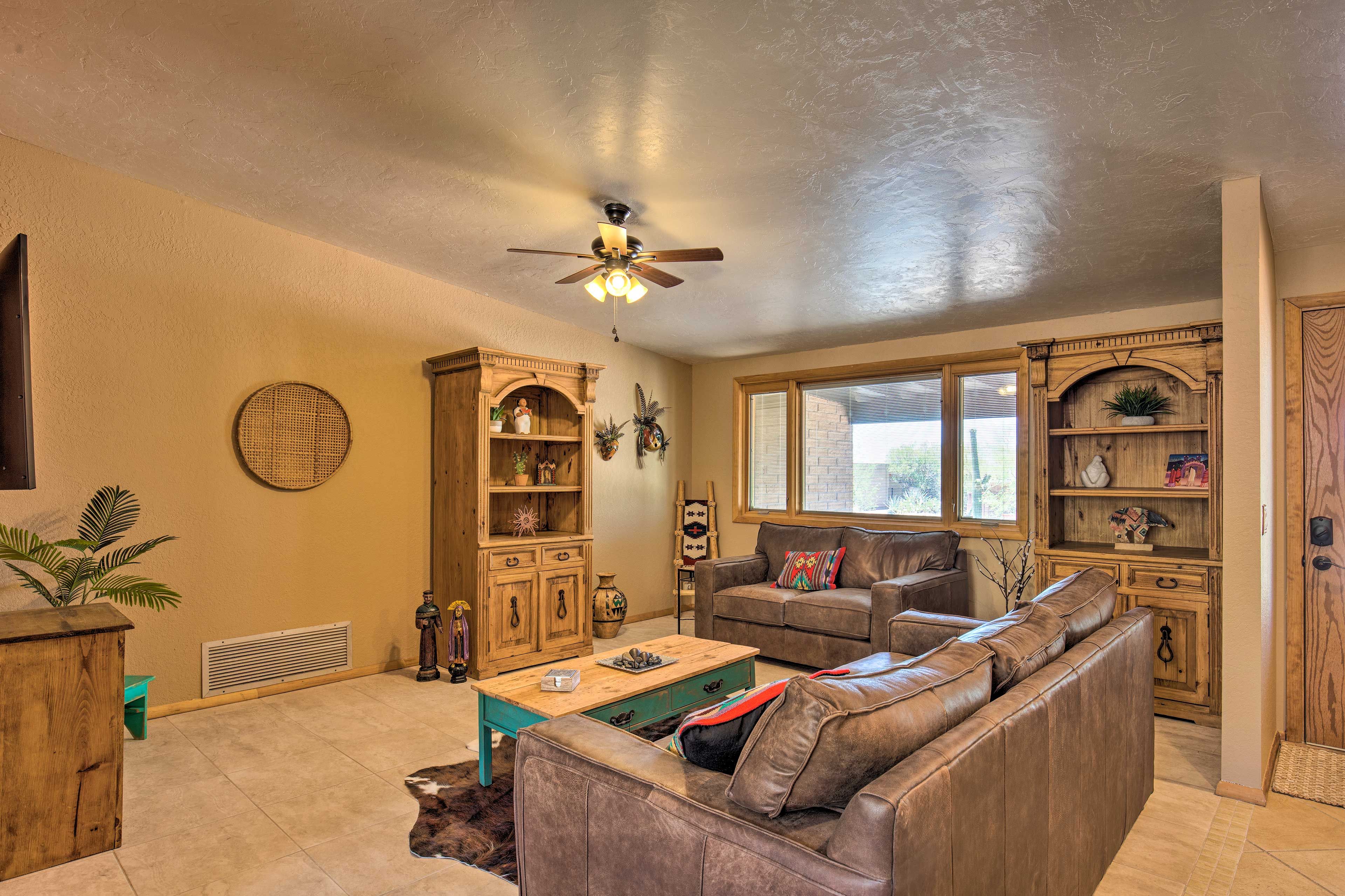 Main Living Area | Free WiFi