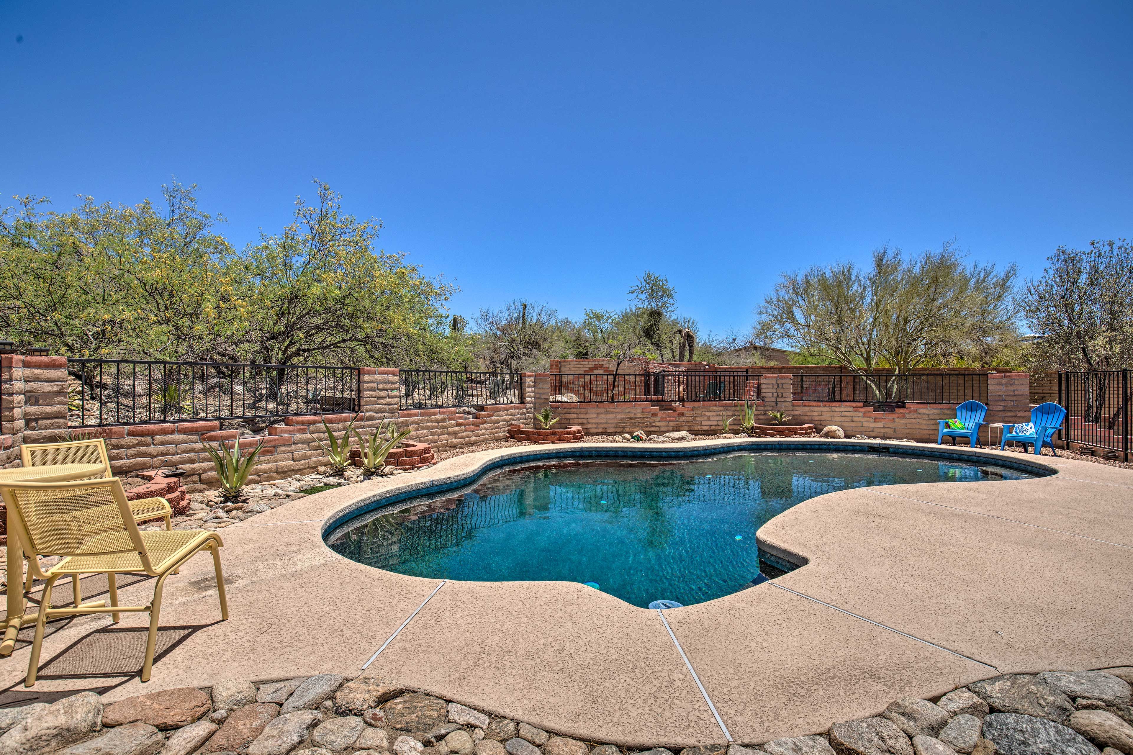Private Backyard | Unheated Pool