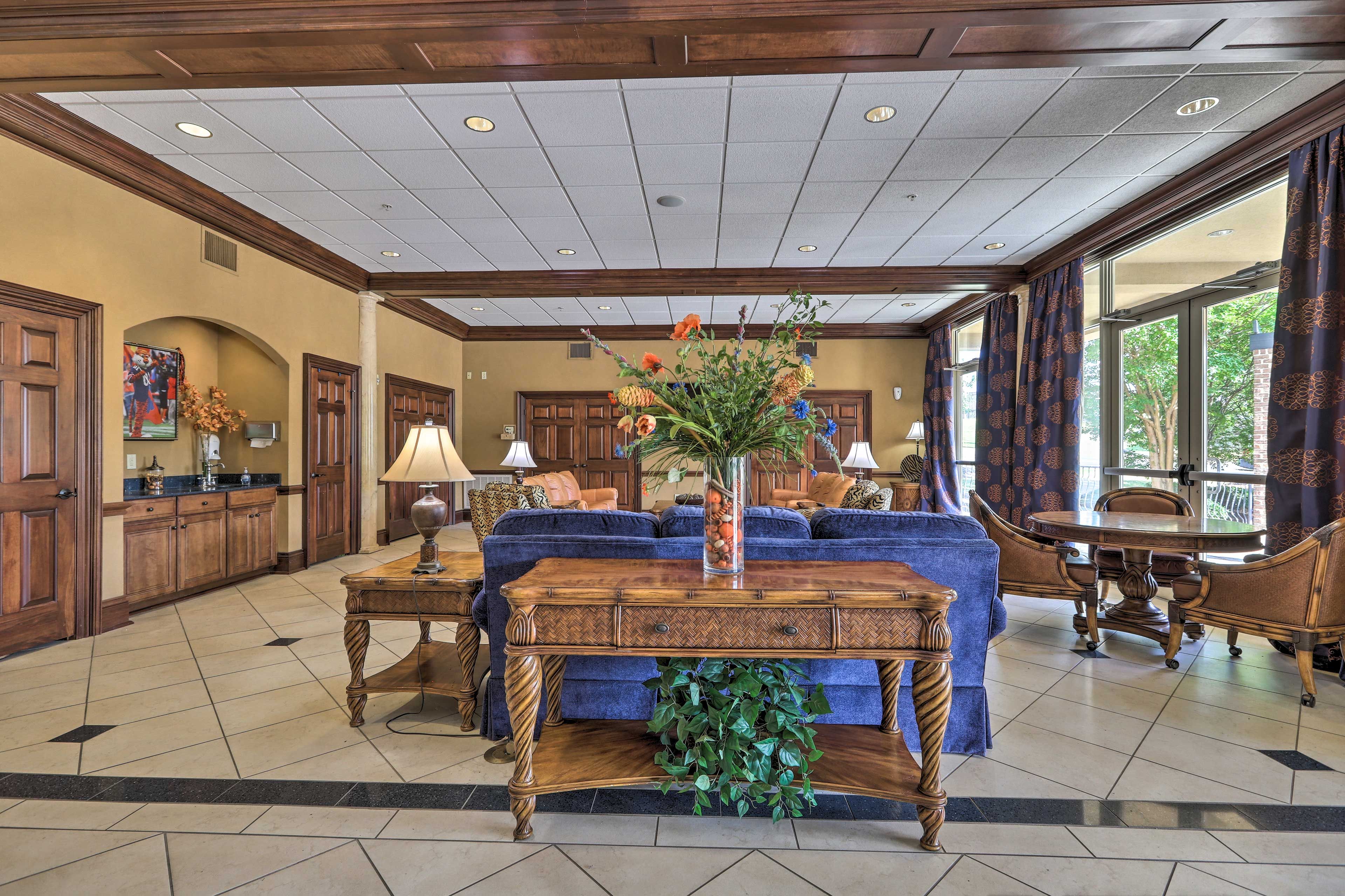 Tiger Suites Complex