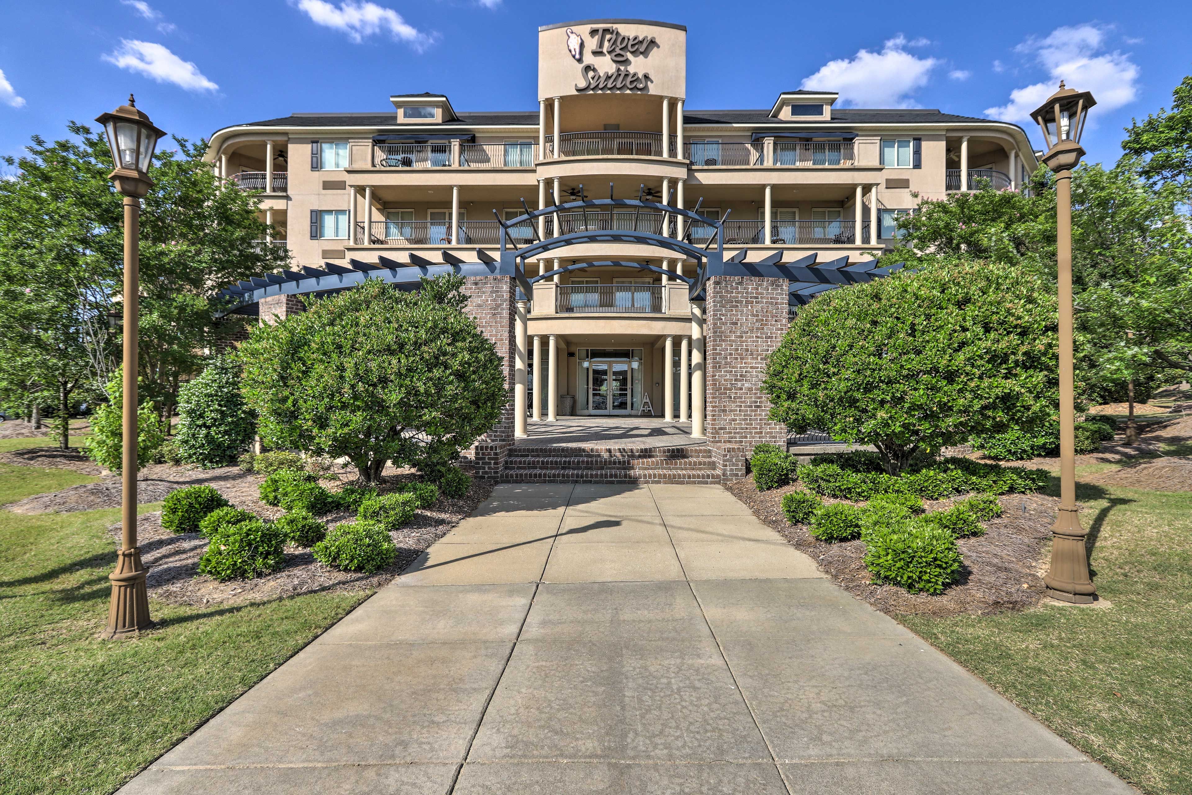 Tiger Suites Complex