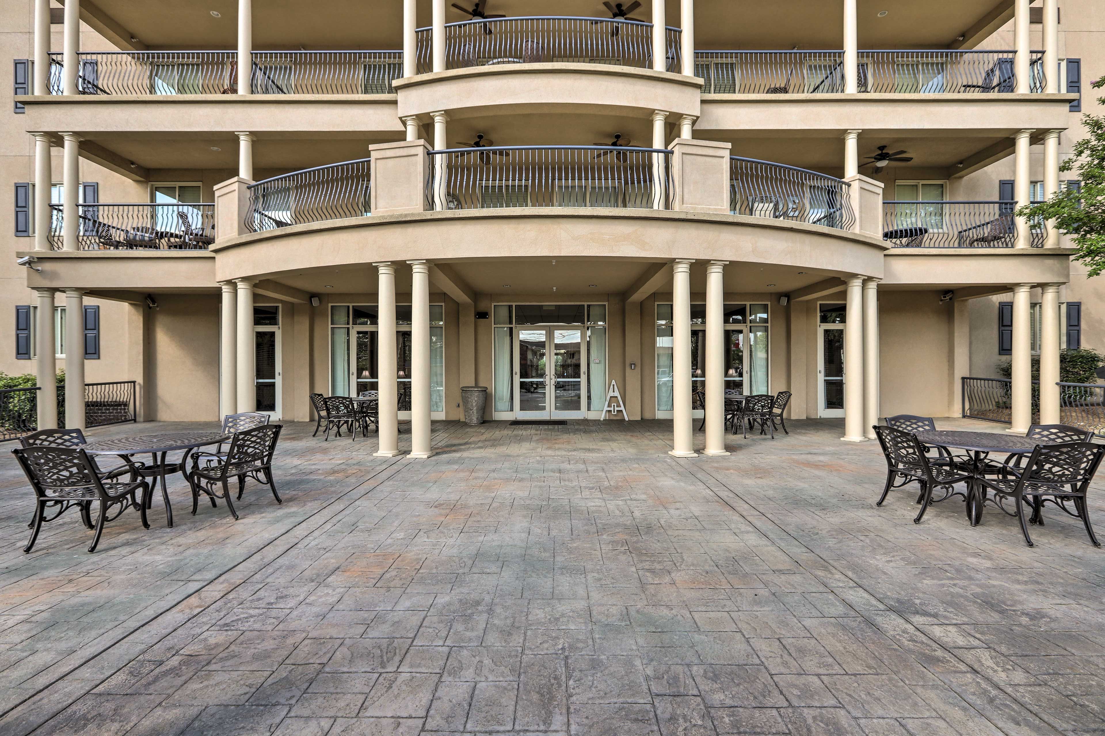 Tiger Suites Complex
