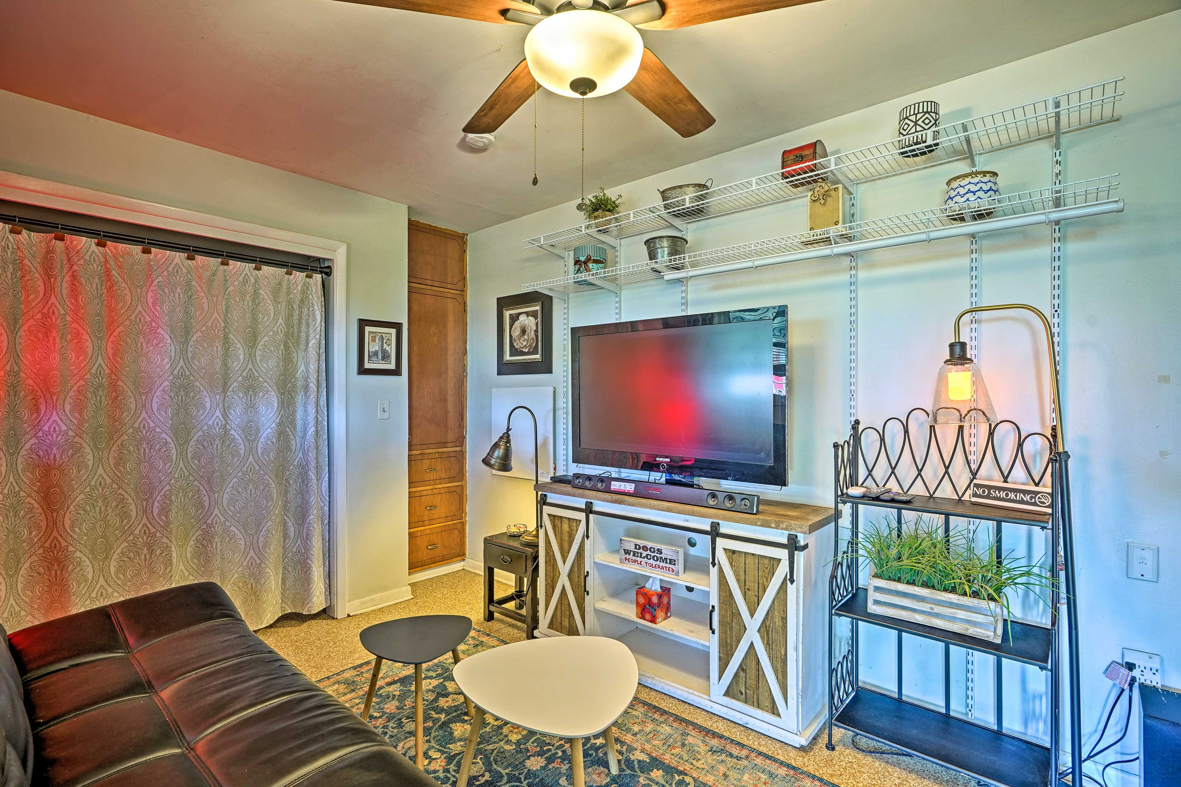Living Room | Air Conditioning | Soundbar