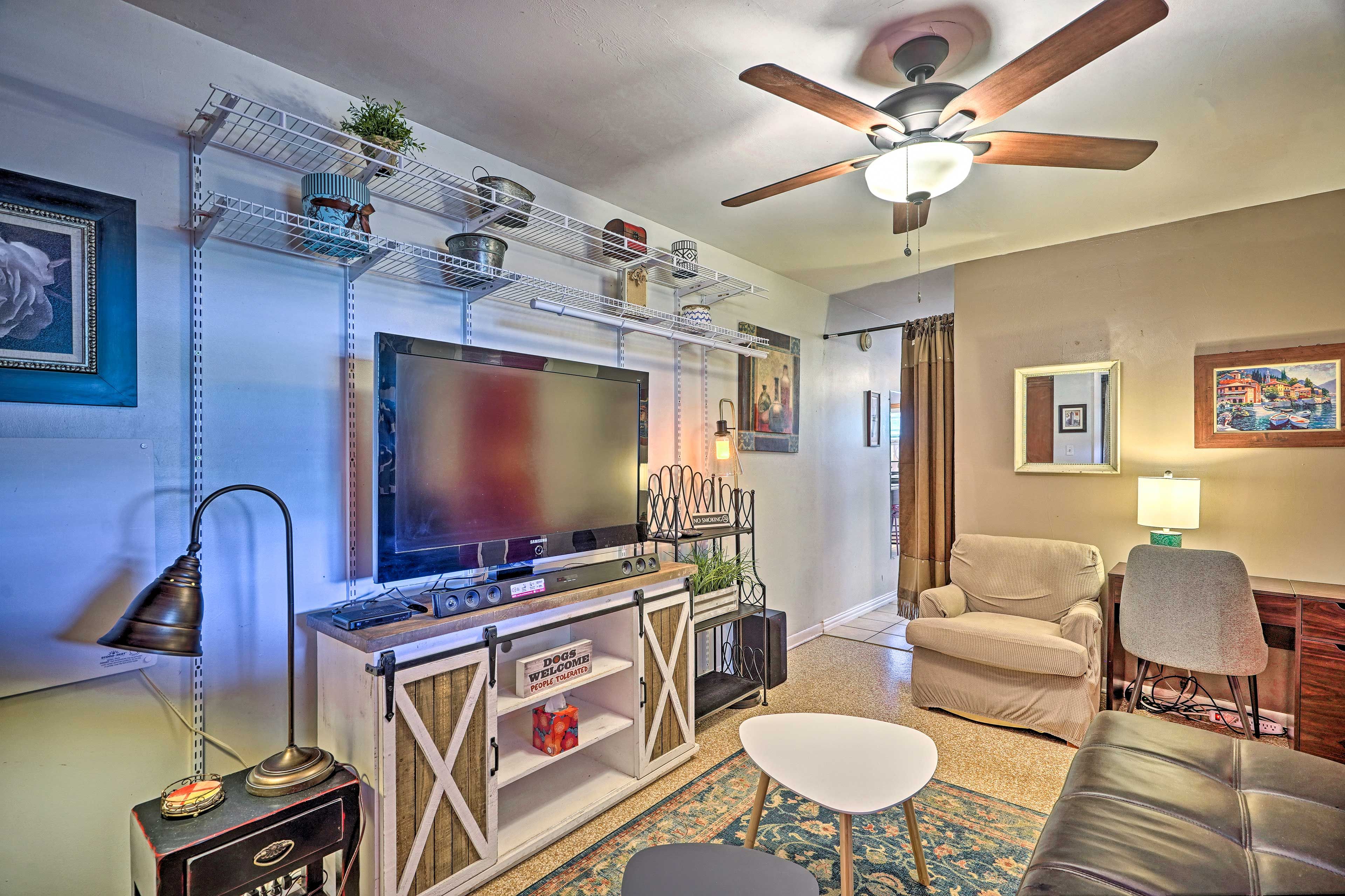 Living Room | Laptop-Friendly Workspace