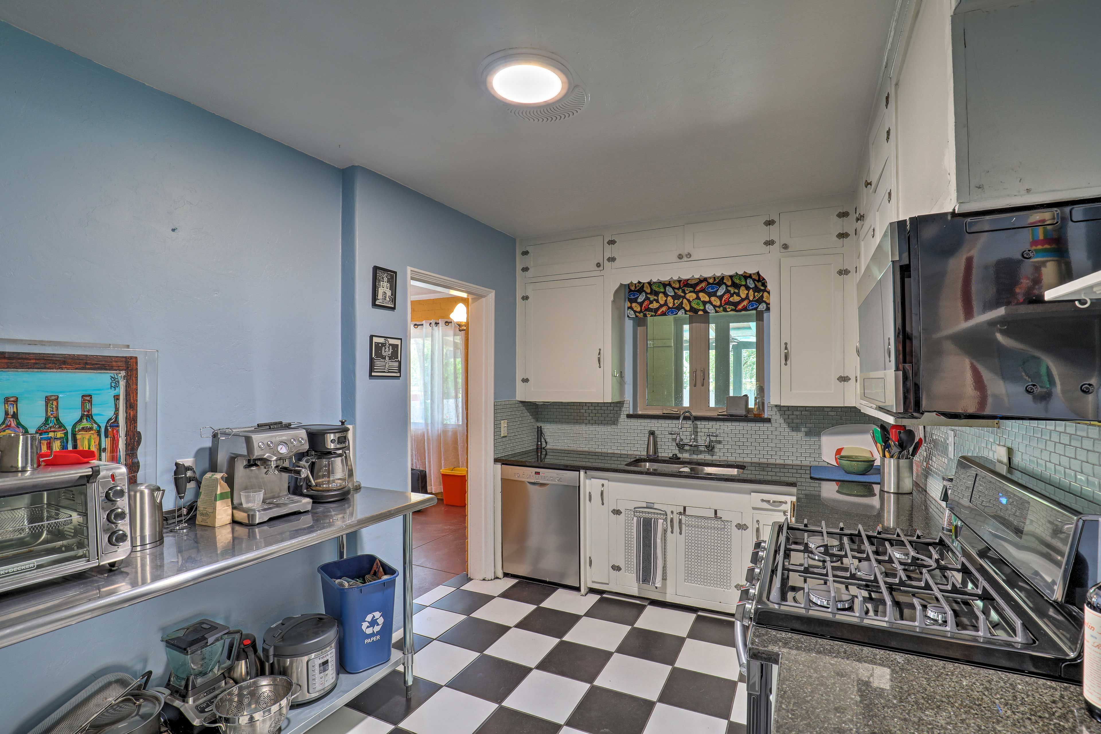 Kitchen | Fully Equipped