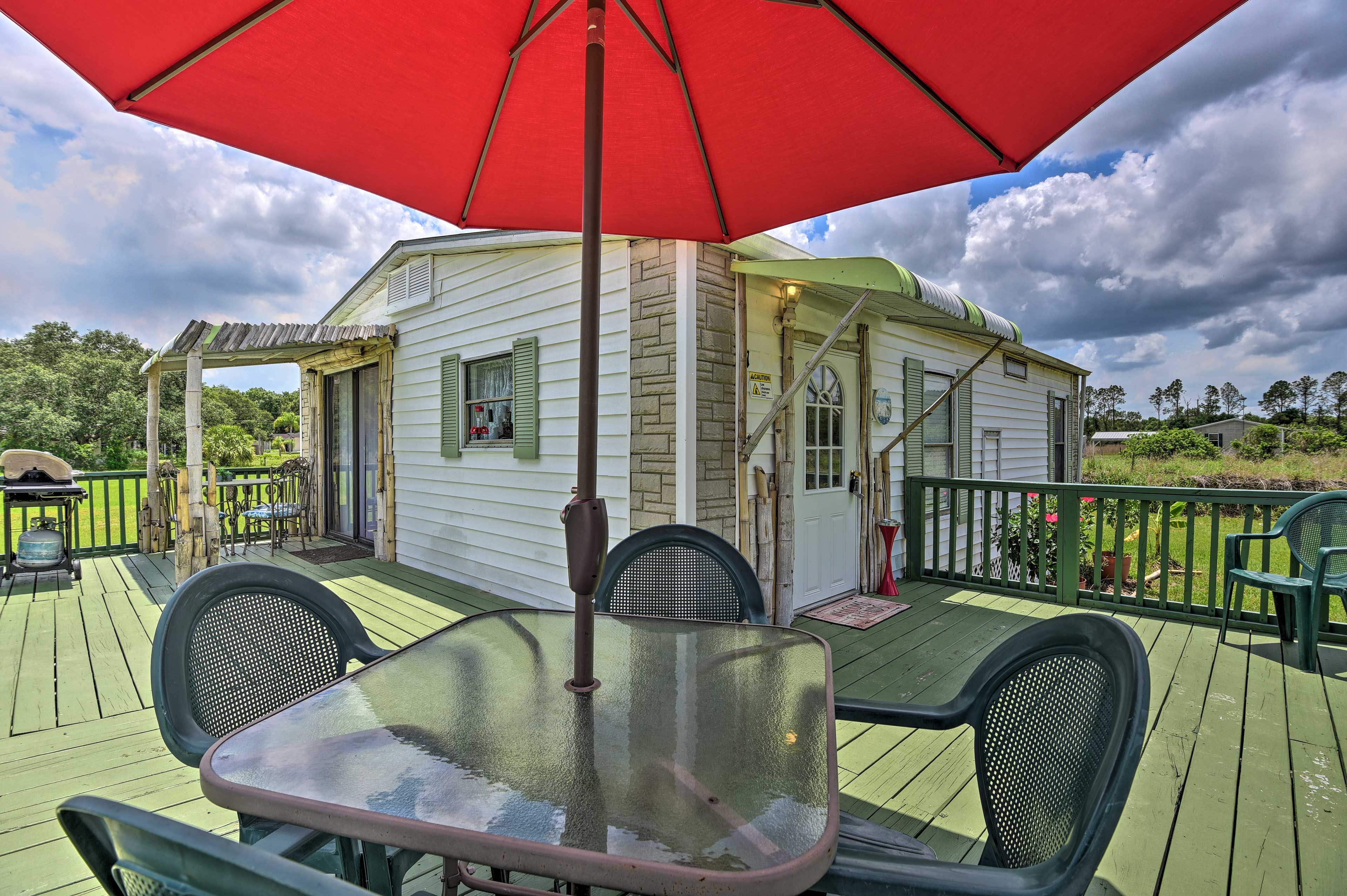 Wraparound Deck
