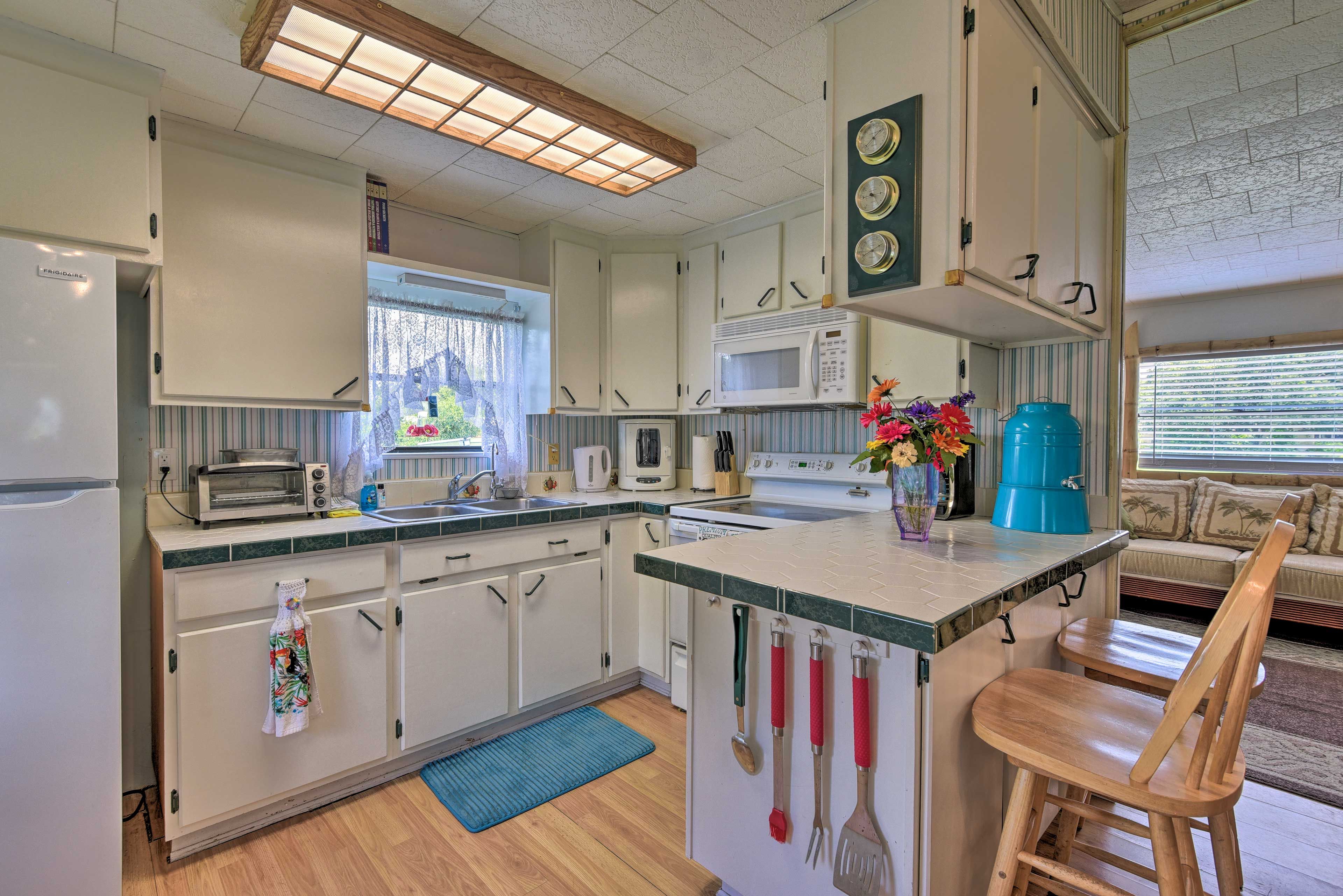 Kitchen | Well-Equipped | Cooking Basics | Spices | Drip Coffee Maker
