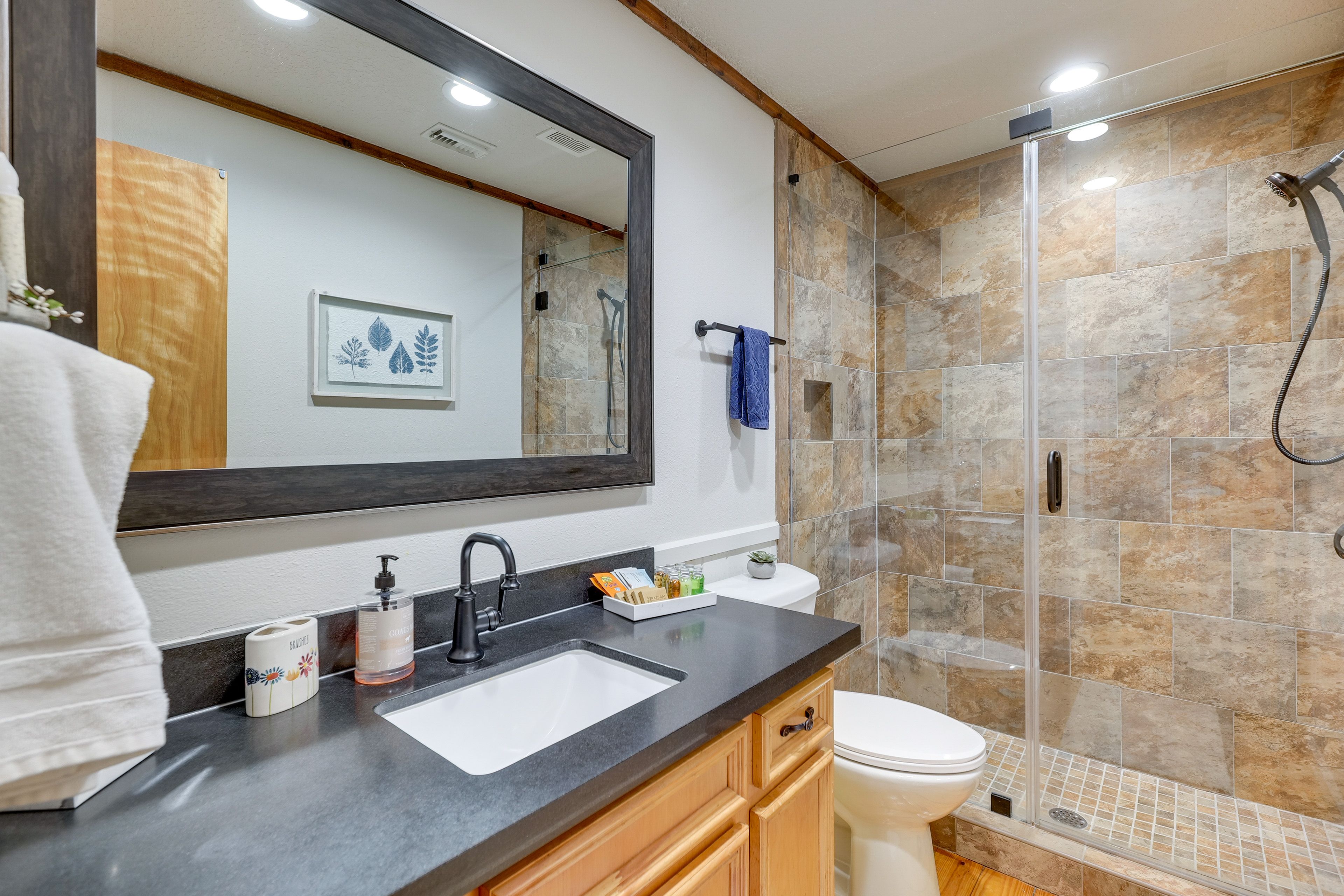 Bathroom | Complimentary Toiletries | Towels Provided | Hair Dryer | 1st Floor