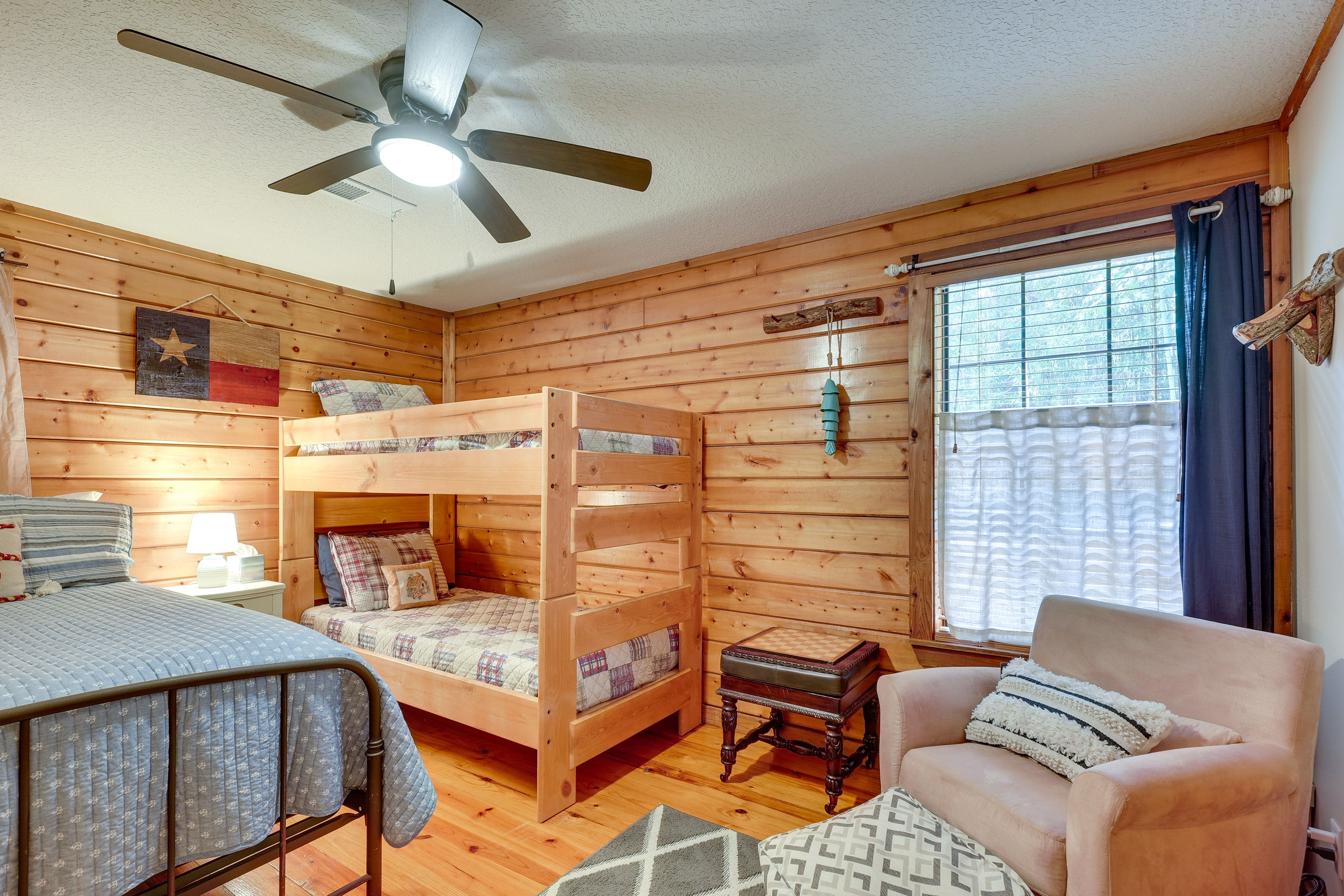 Bedroom 2 | Full Bed | Twin Bunk Bed | 1st Floor