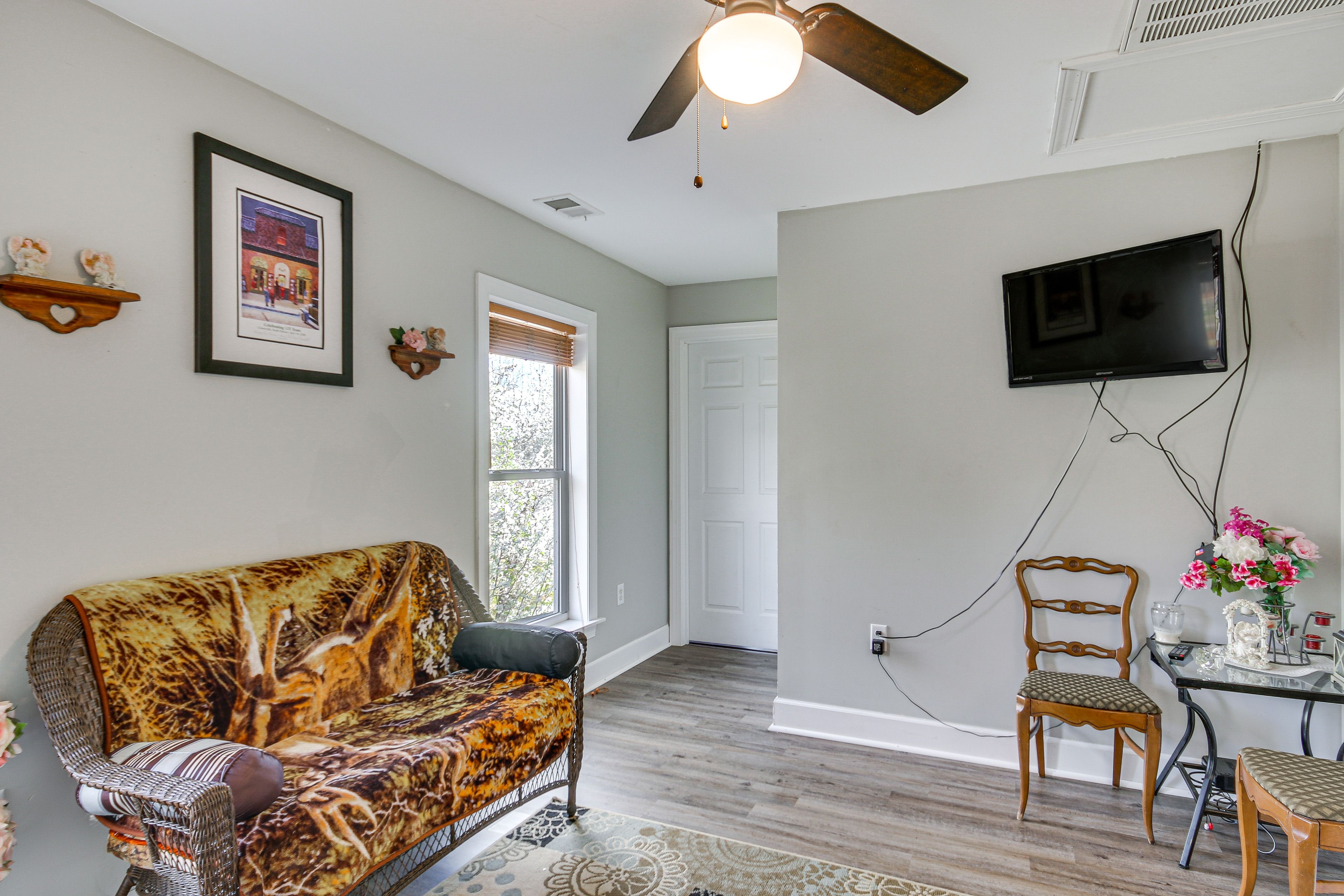 Common Area | Smart TV
