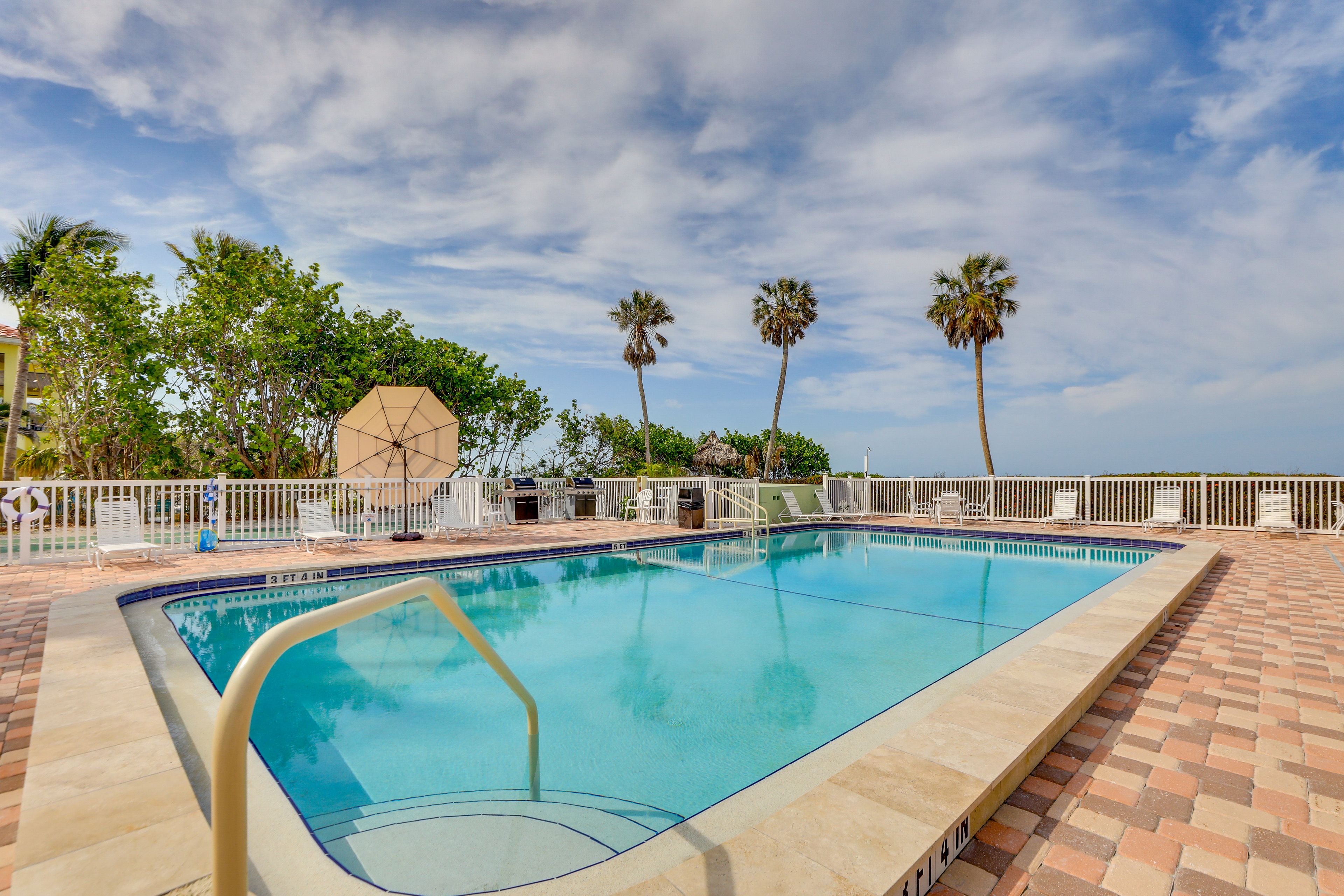 Longboat Key Vacation Rental Condo | 1BR | 1BA | Single Story | 780 Sq Ft