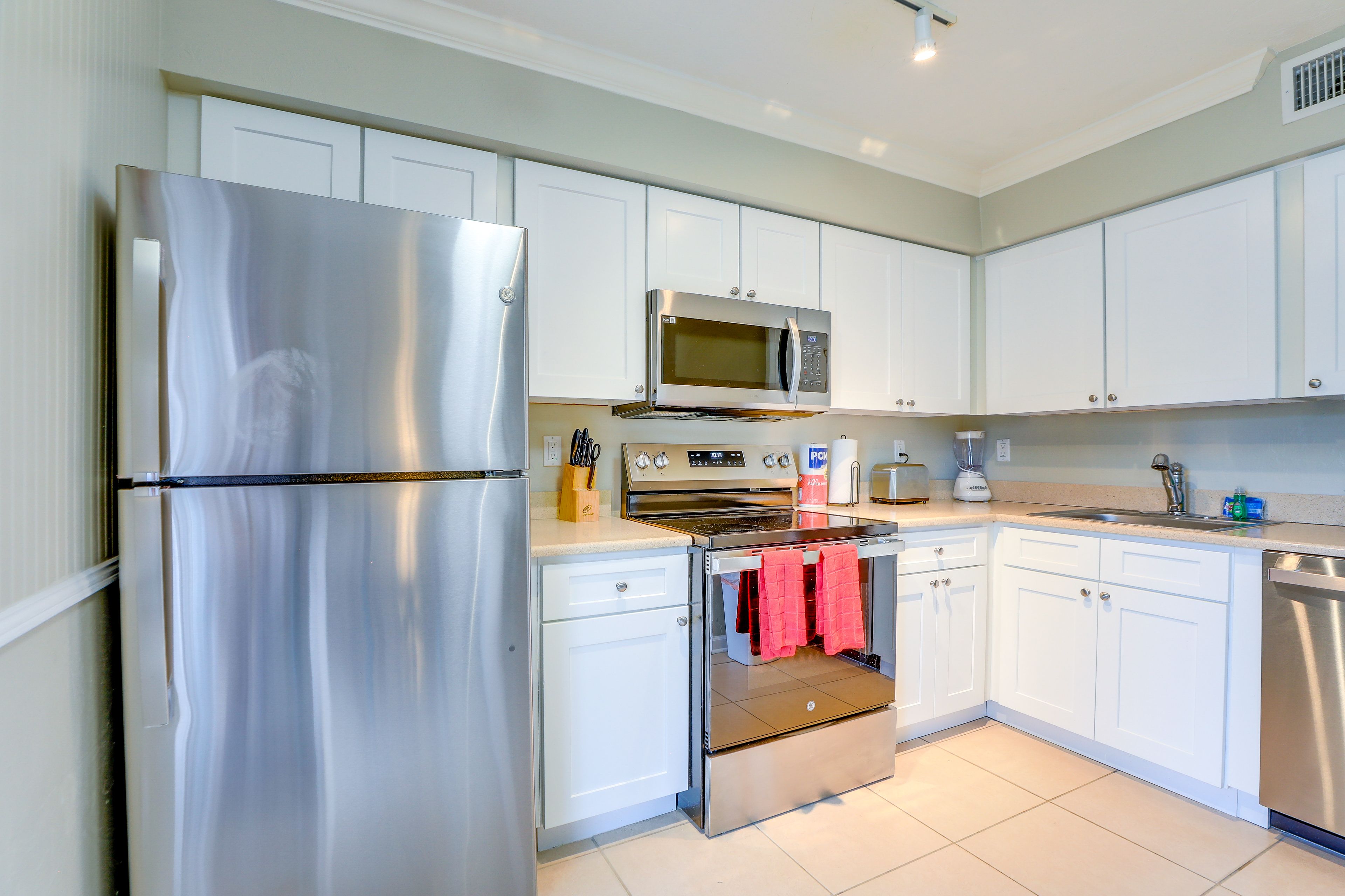 Kitchen | Fully Equipped | Cooking Basics