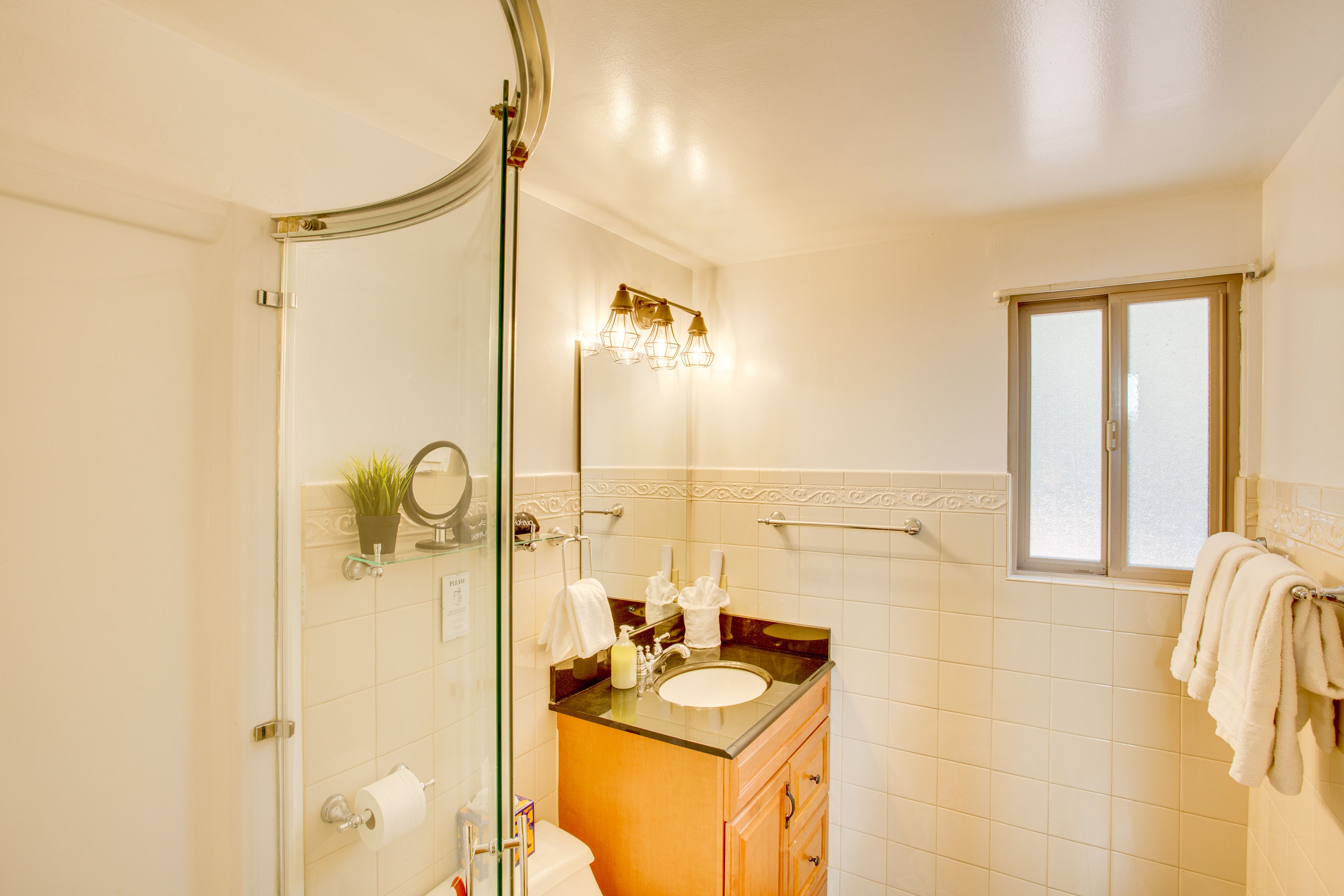 En-Suite Bathroom