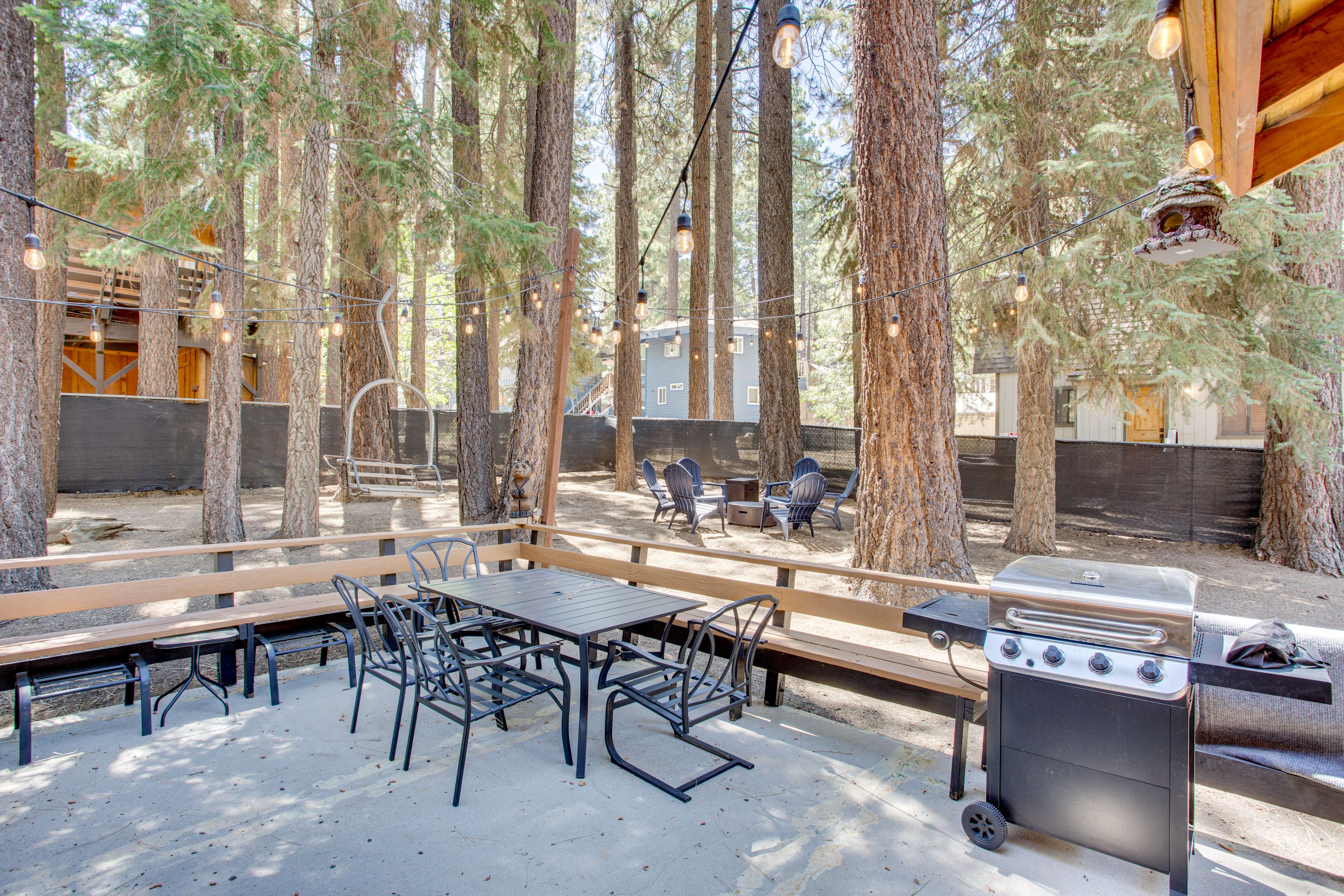 Patio | Dining Table | Gas Grill