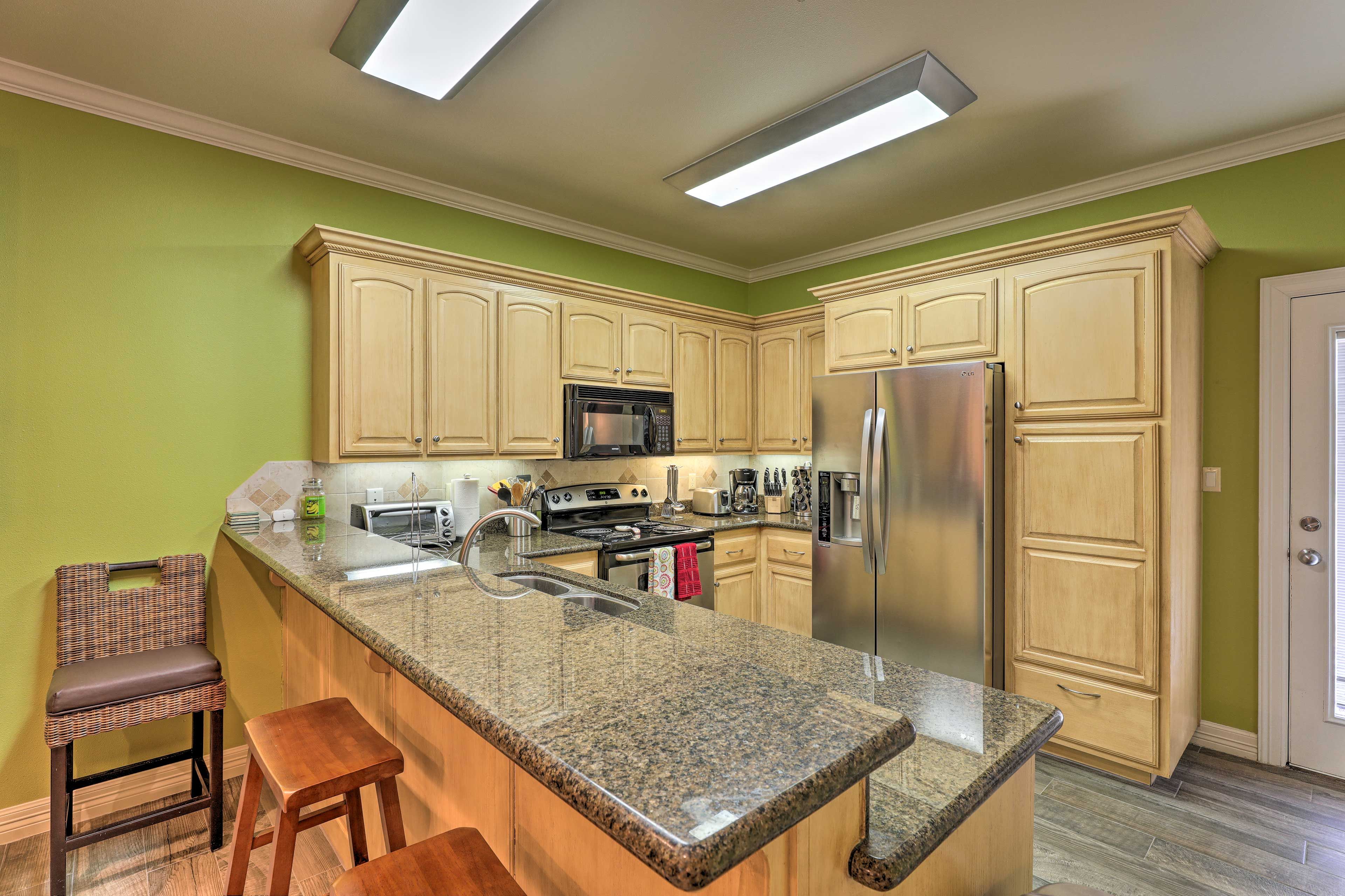 Fully Equipped Kitchen | Cooking Basics | Complimentary Spices | Coffee Maker