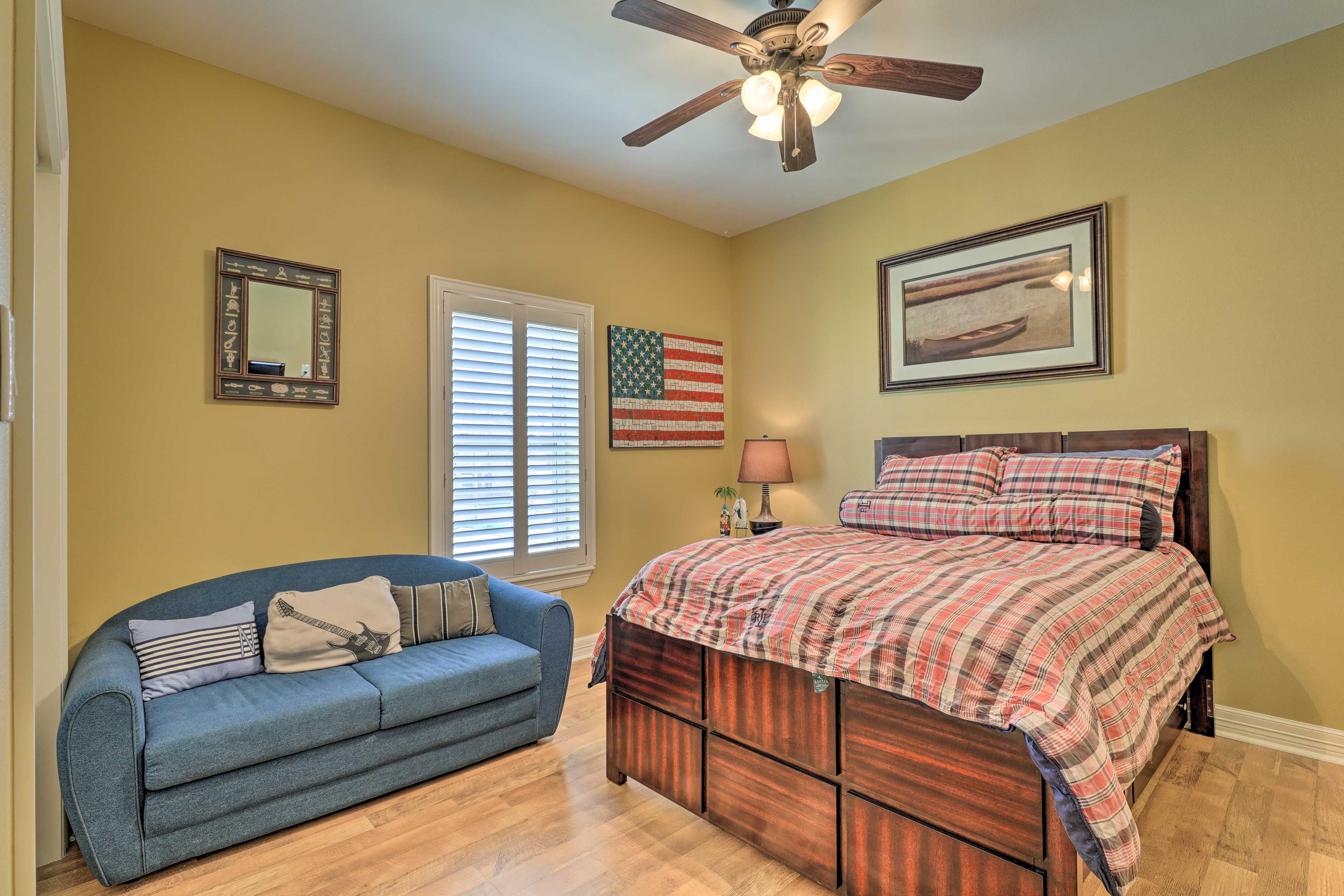 Bedroom 2 | Full Bed w/ Full Trundle Bed | Futon