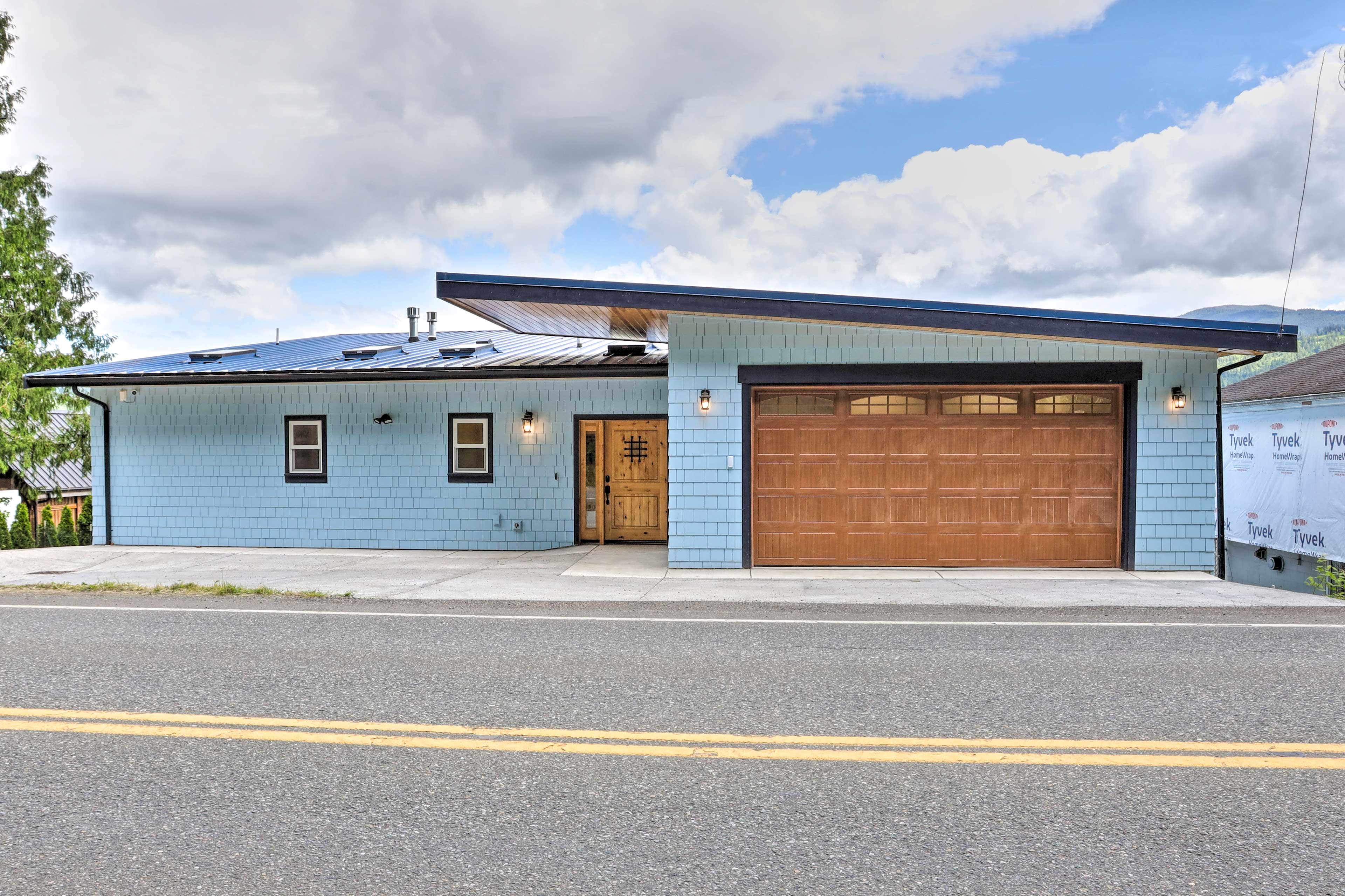 Home Exterior | Ring Doorbell | Parking for 9 Total Vehicles Available