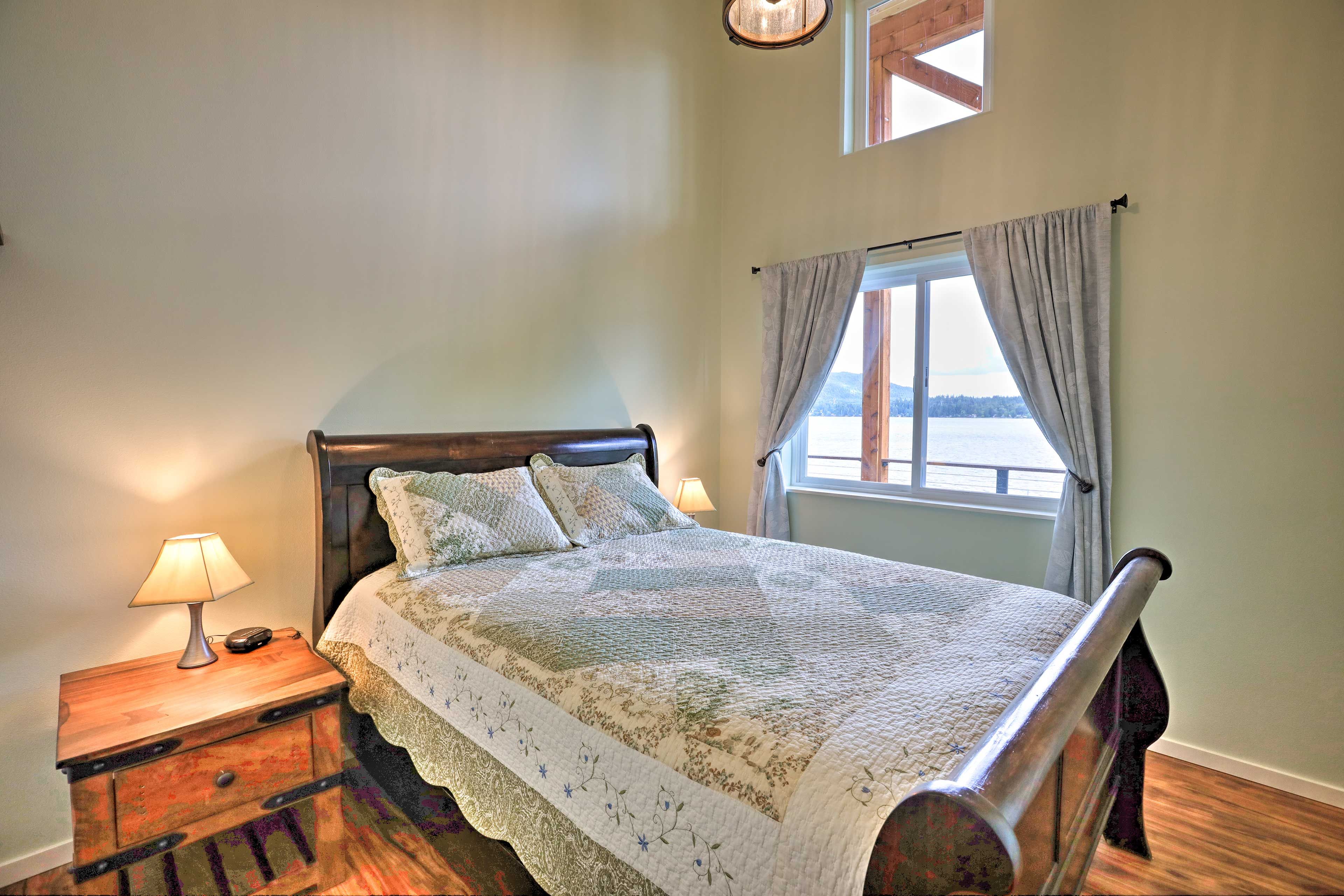 Bedroom 2 | Queen Bed | Main Level