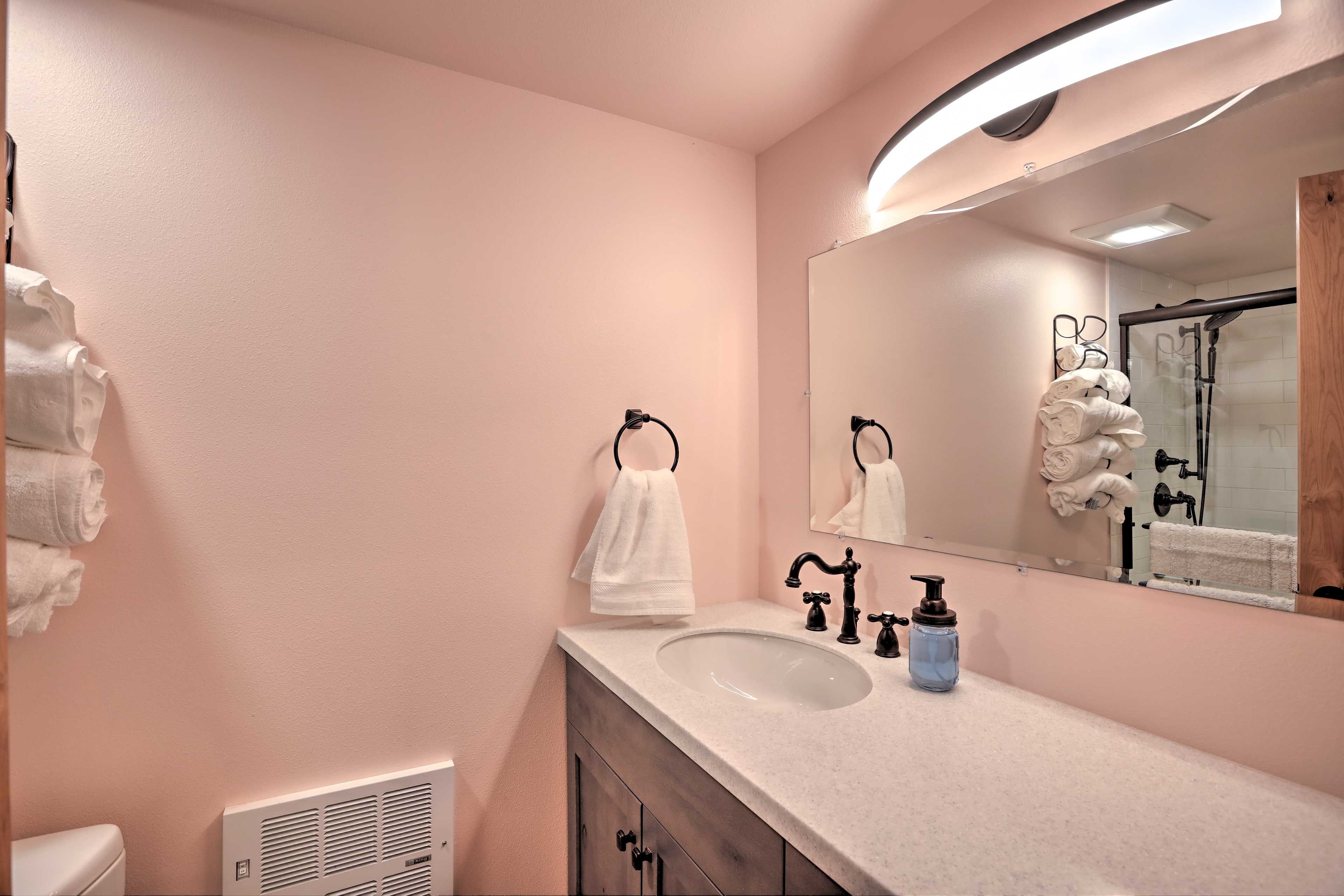 Full Bathroom | Hair Dryer