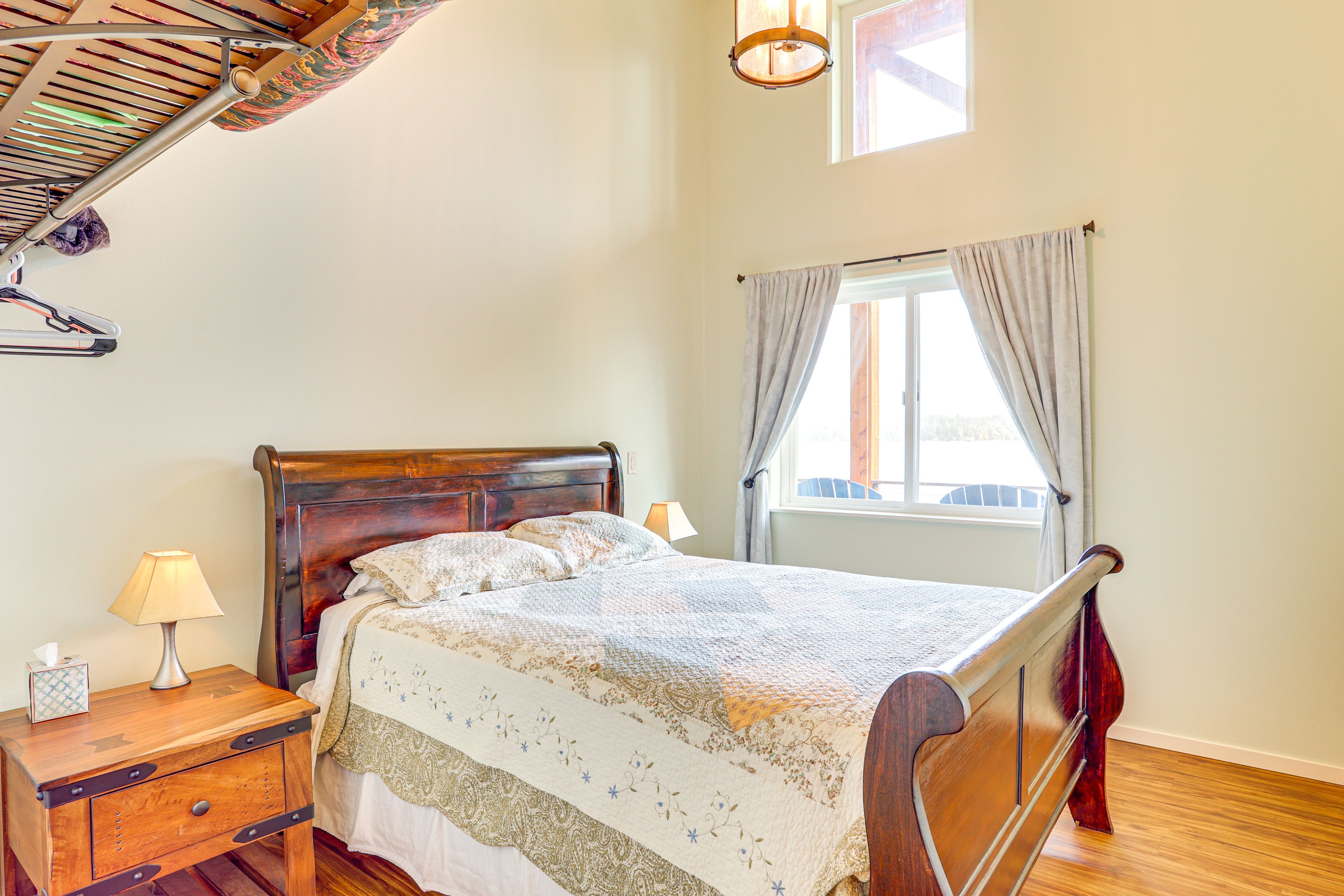 Bedroom 2 | Queen Bed | Main Level