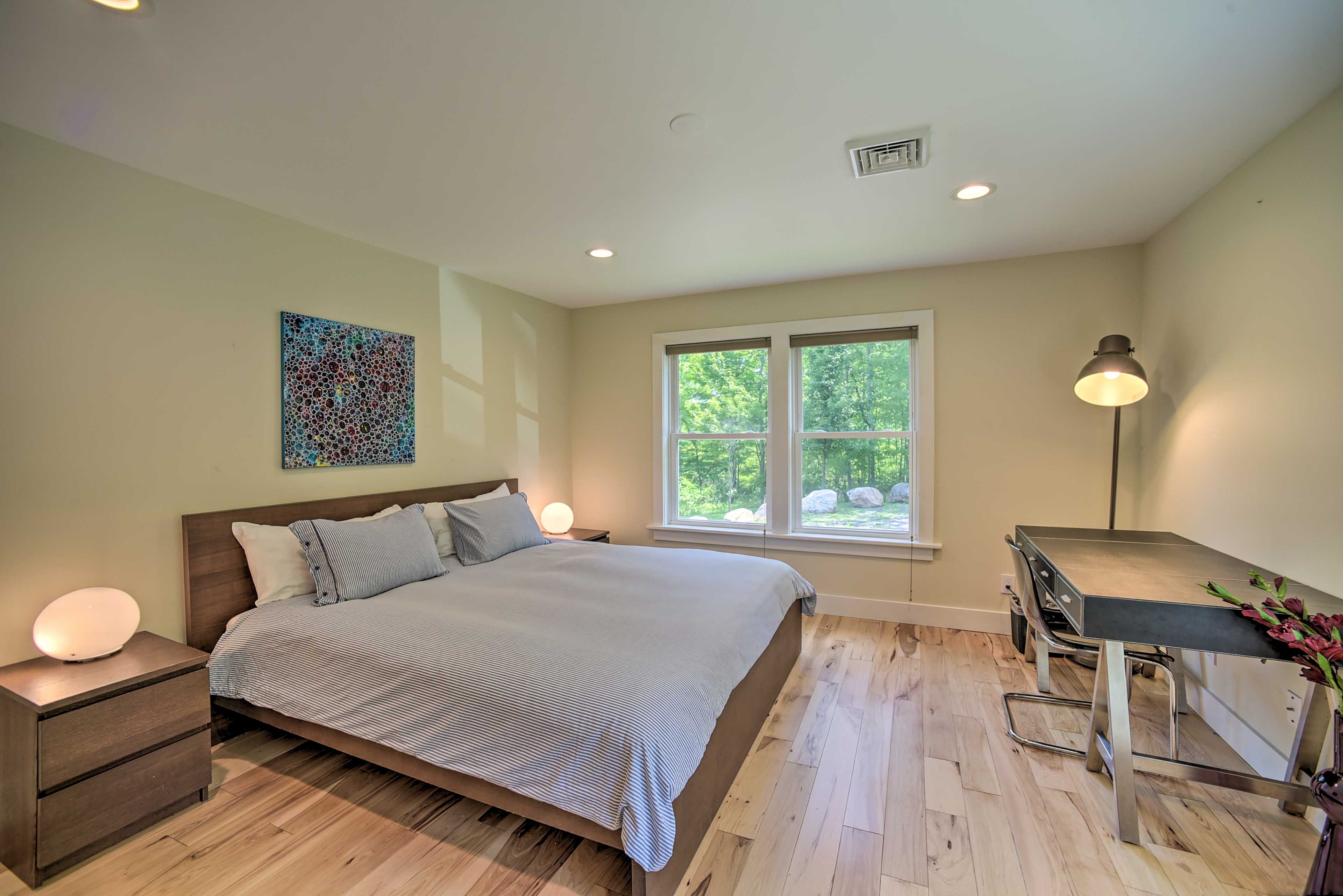 Bedroom 1 | King Bed | Linens Provided