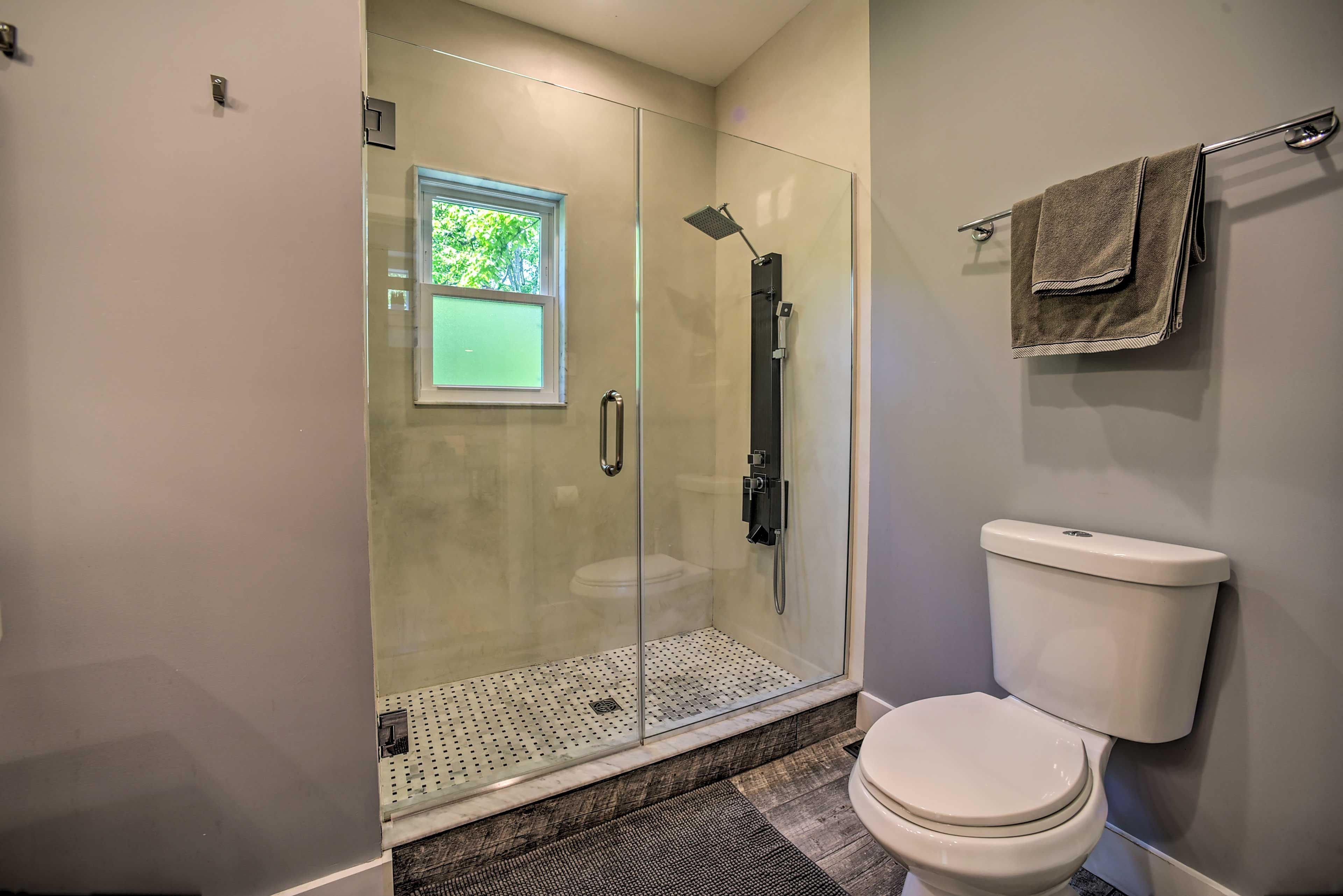 Bathroom 1 | Towels Provided | Complimentary Toiletries
