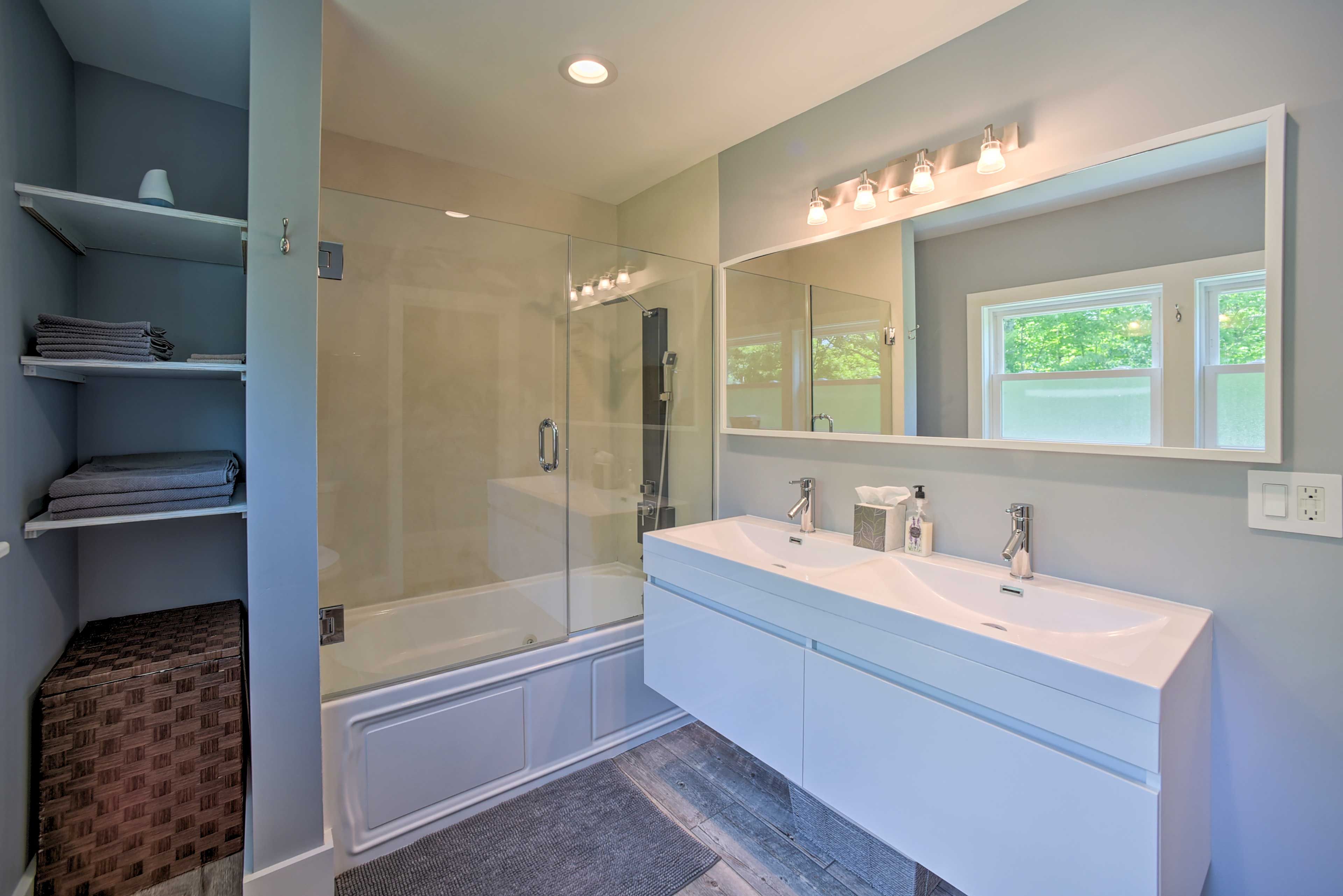 Bathroom 2 | Hair Dryer