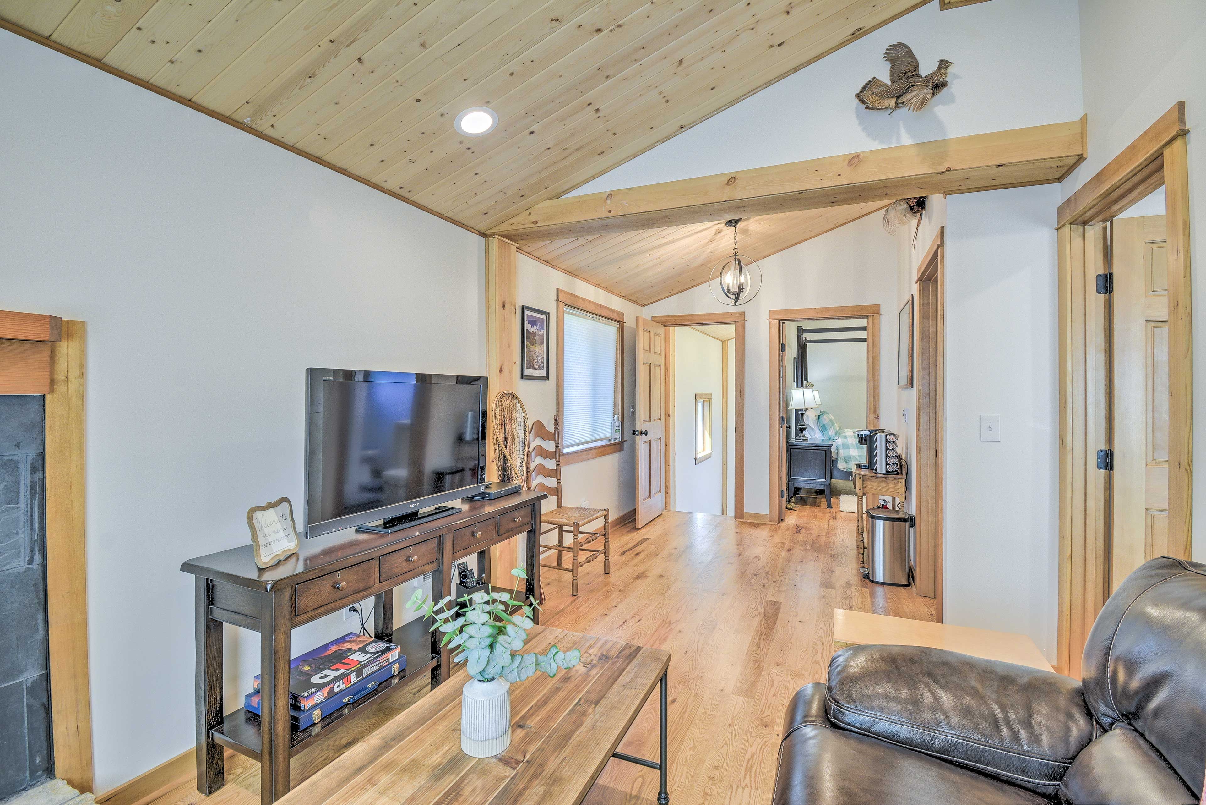 Living Room | MRCOOL Cooling/Heating High-Efficiency System