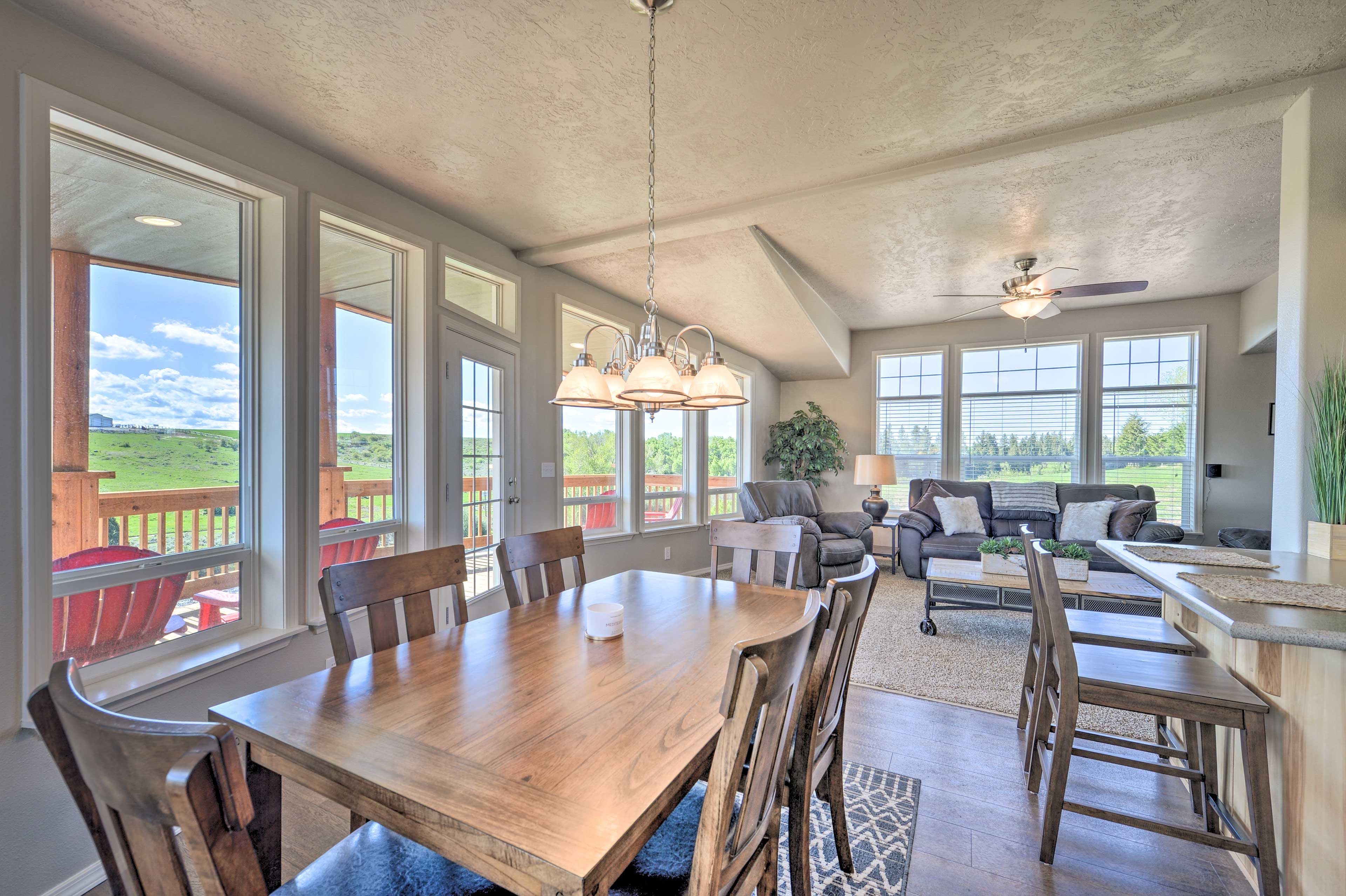Dining Area | River Views