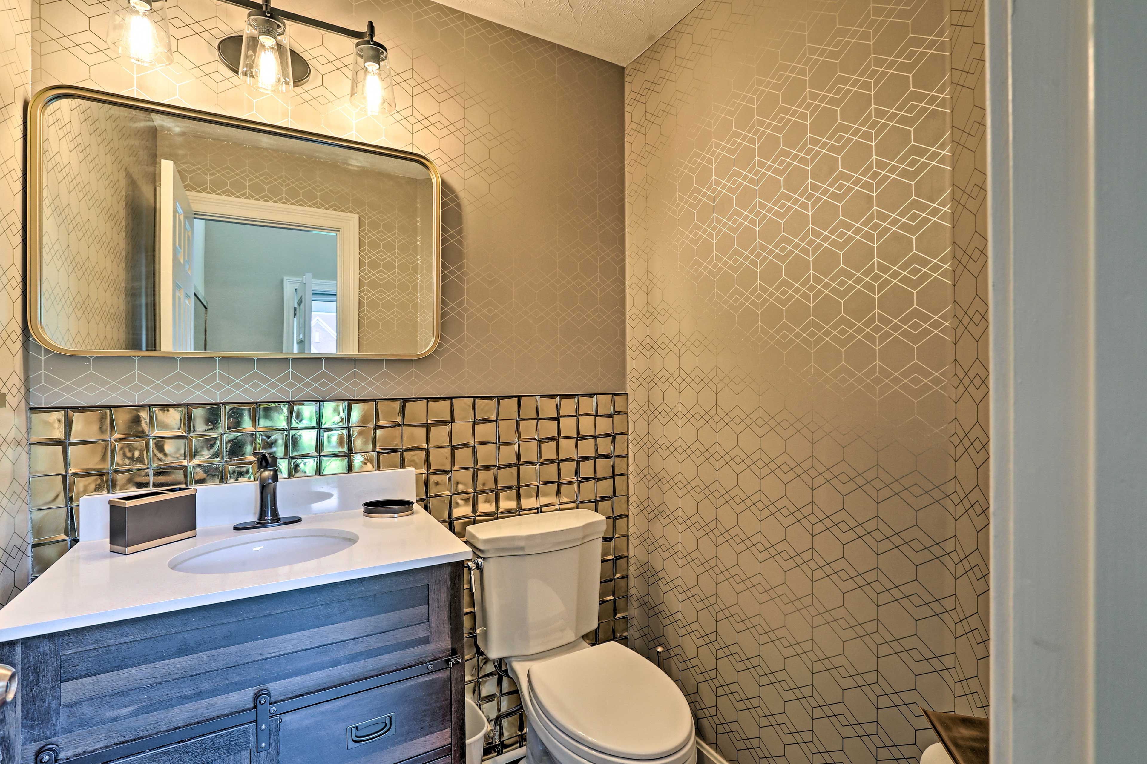 Half Bathroom | 1st Floor