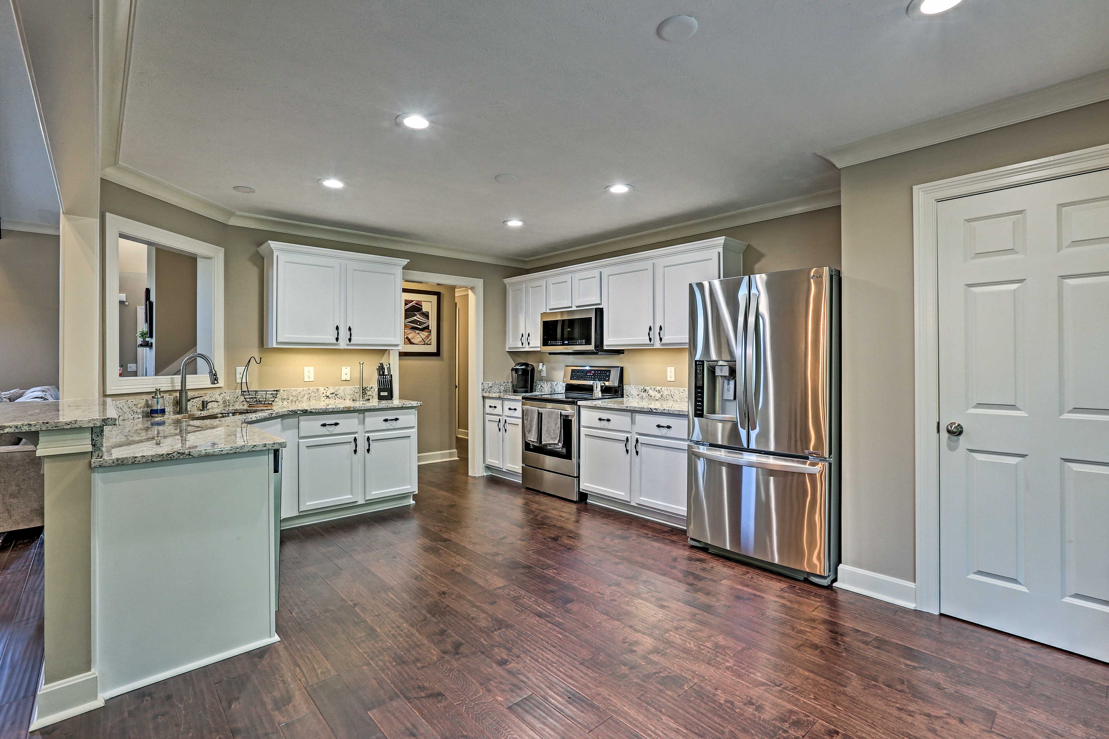 Kitchen | Main Floor | Fully Equipped | Cooking Basics | Spices