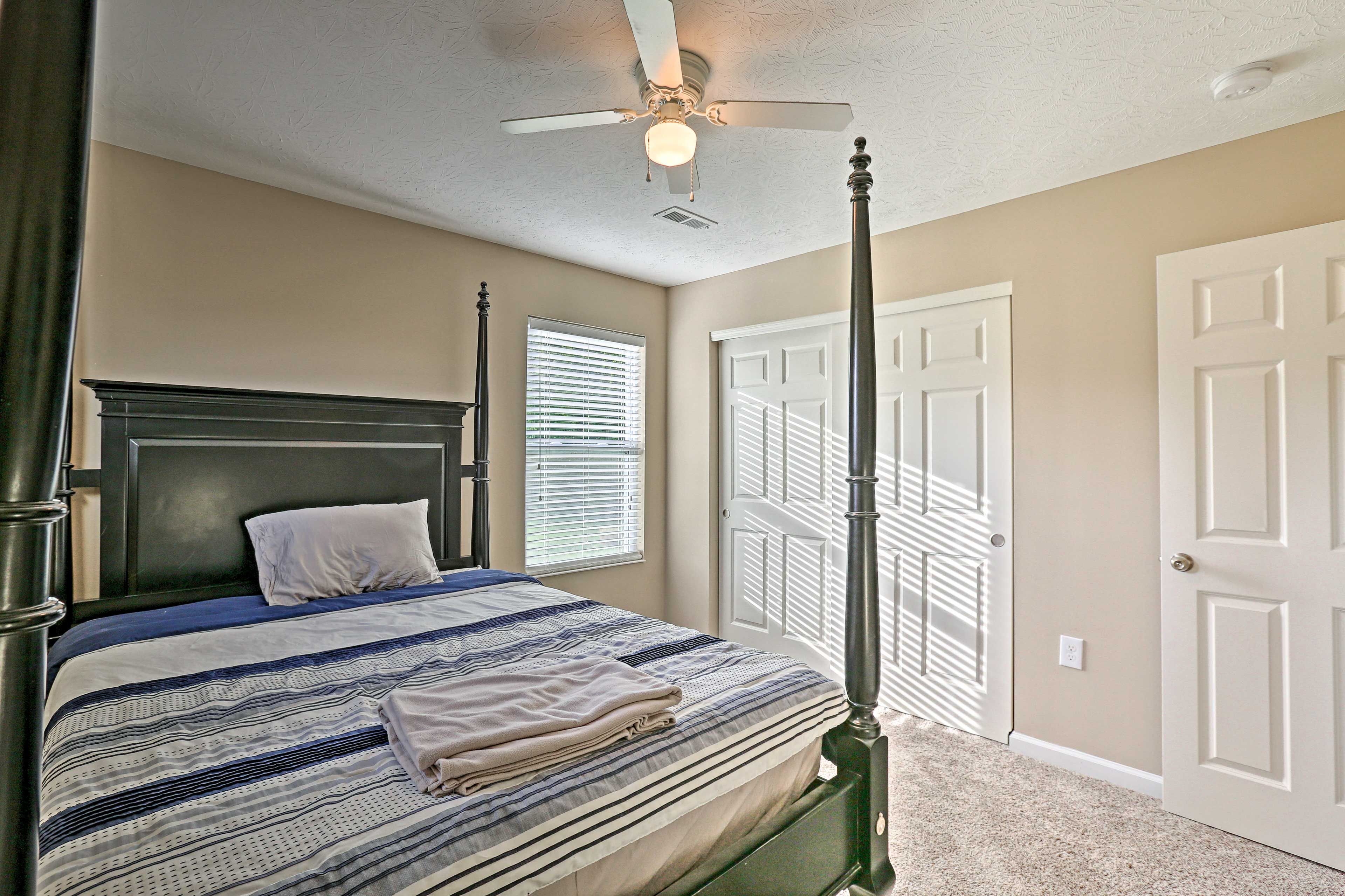 Bedroom 4 | 2nd Floor | Queen Bed