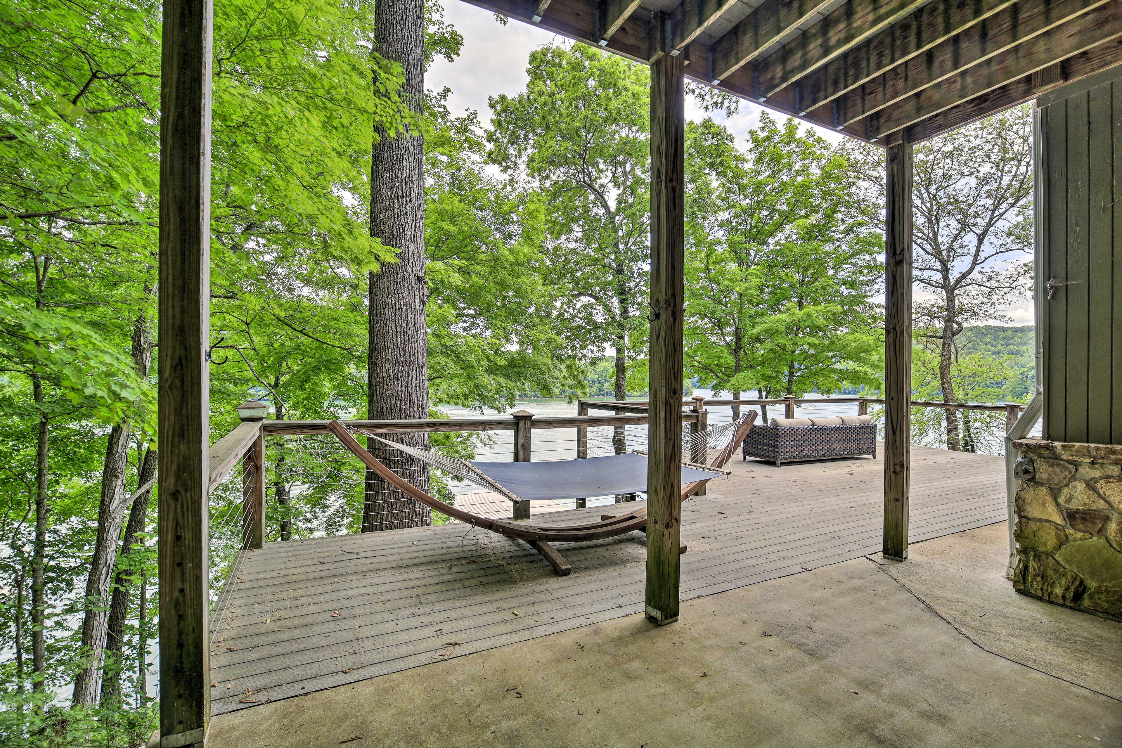 Lower Level Deck