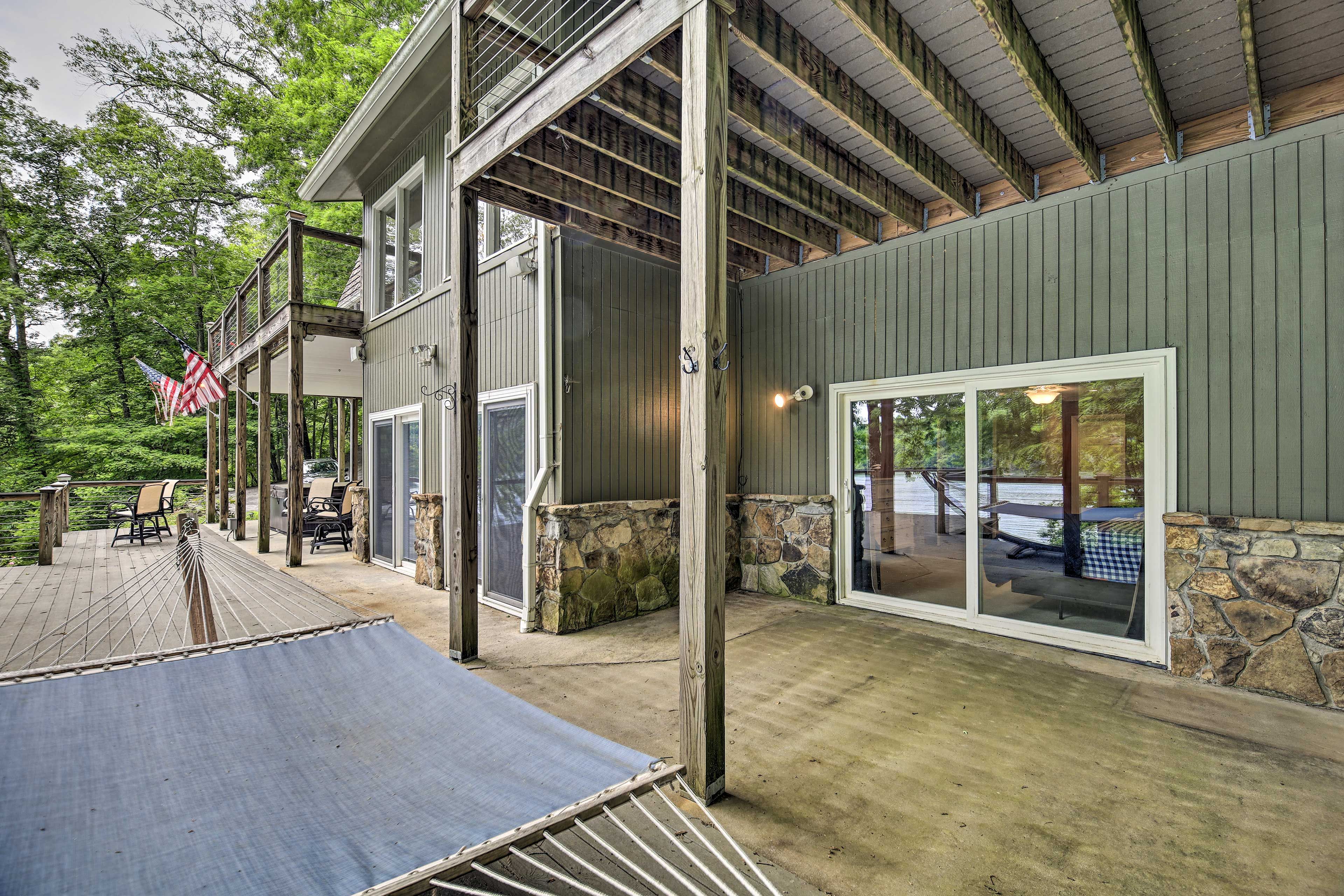 Lower Level Deck | Hot Tub
