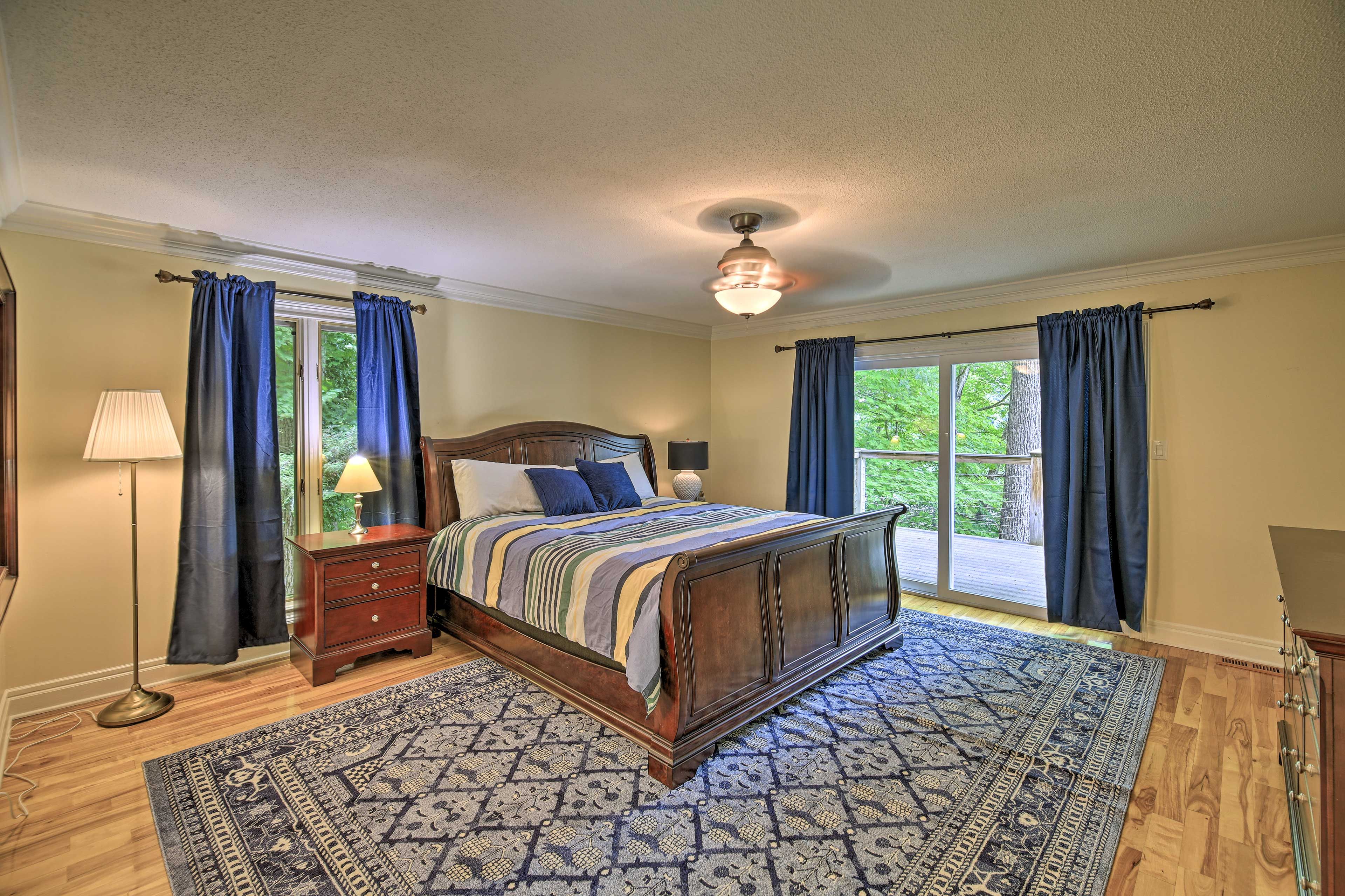 Bedroom 1 | Upper Level | King Bed