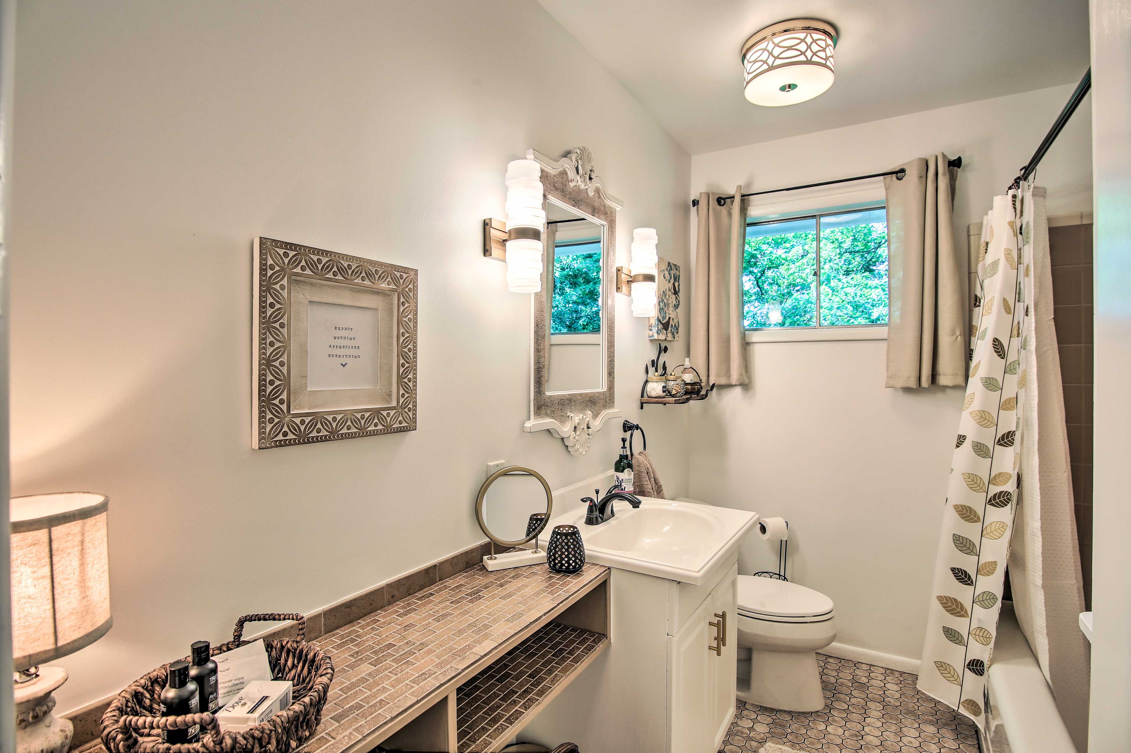 Full Bathroom