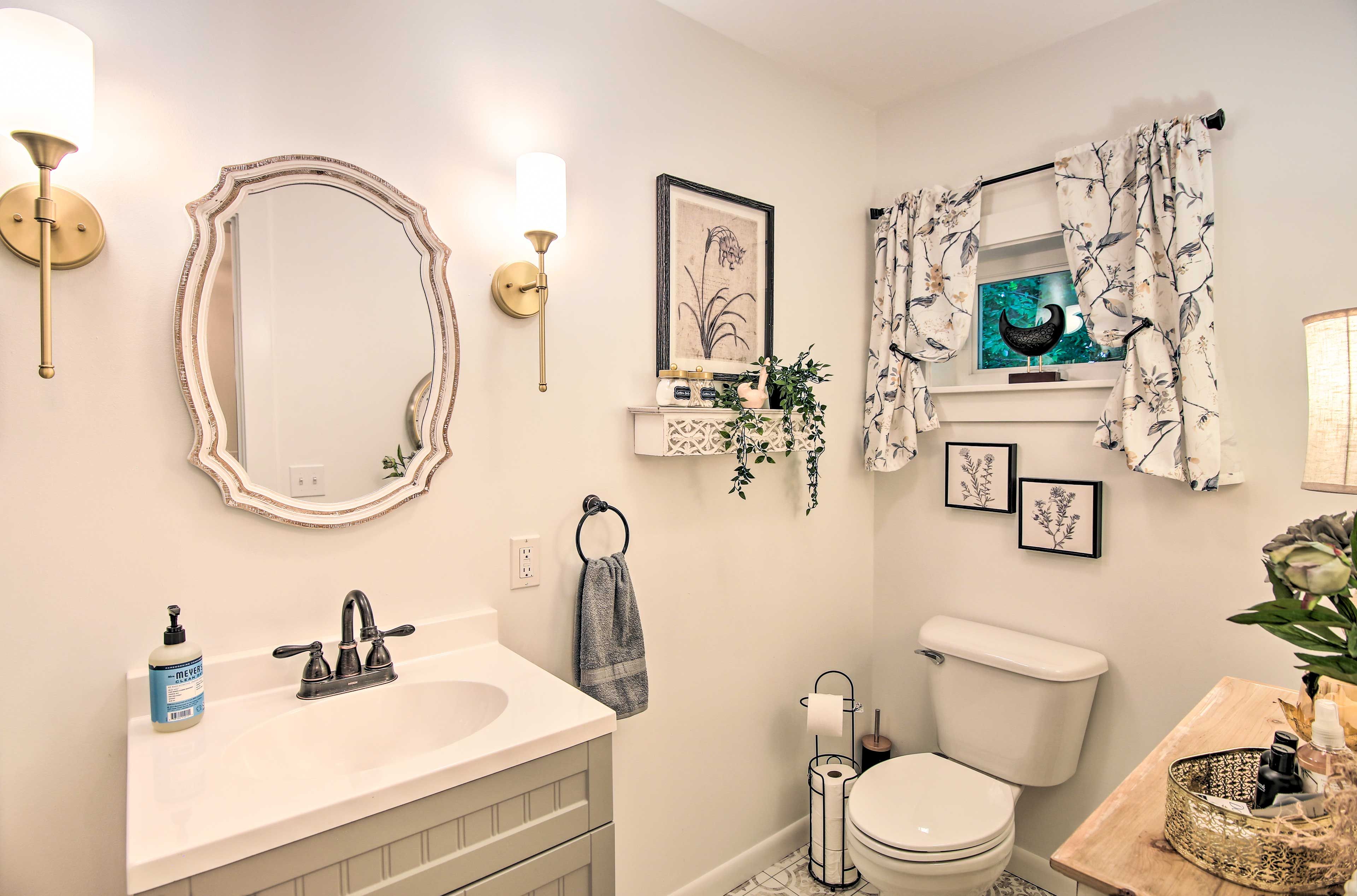 Full Bathroom