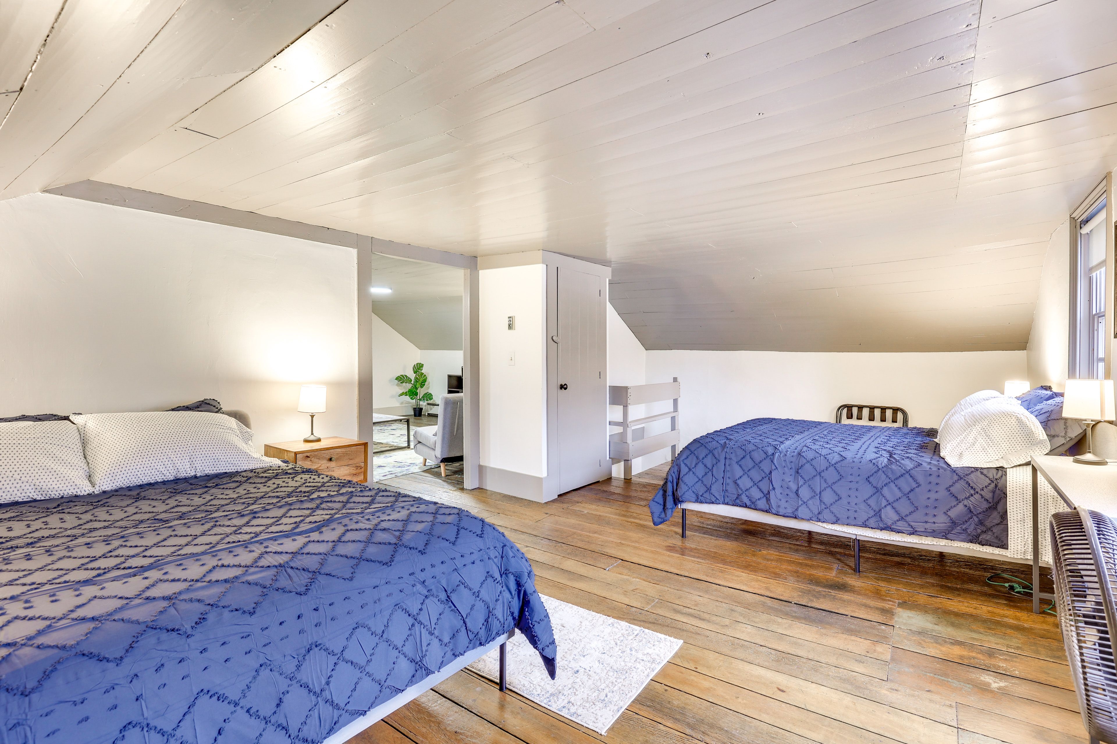 Bedroom 4 | 3rd Level | 2 Queen Beds | Linens Provided
