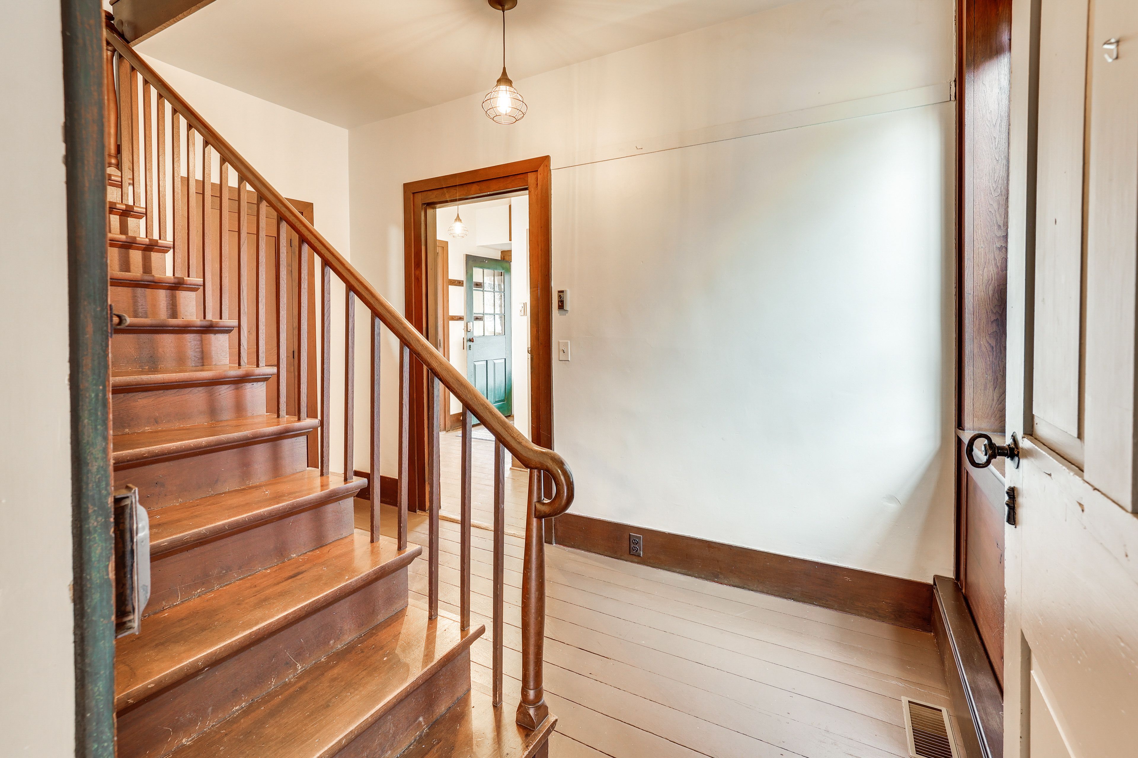Staircase | 1st Level