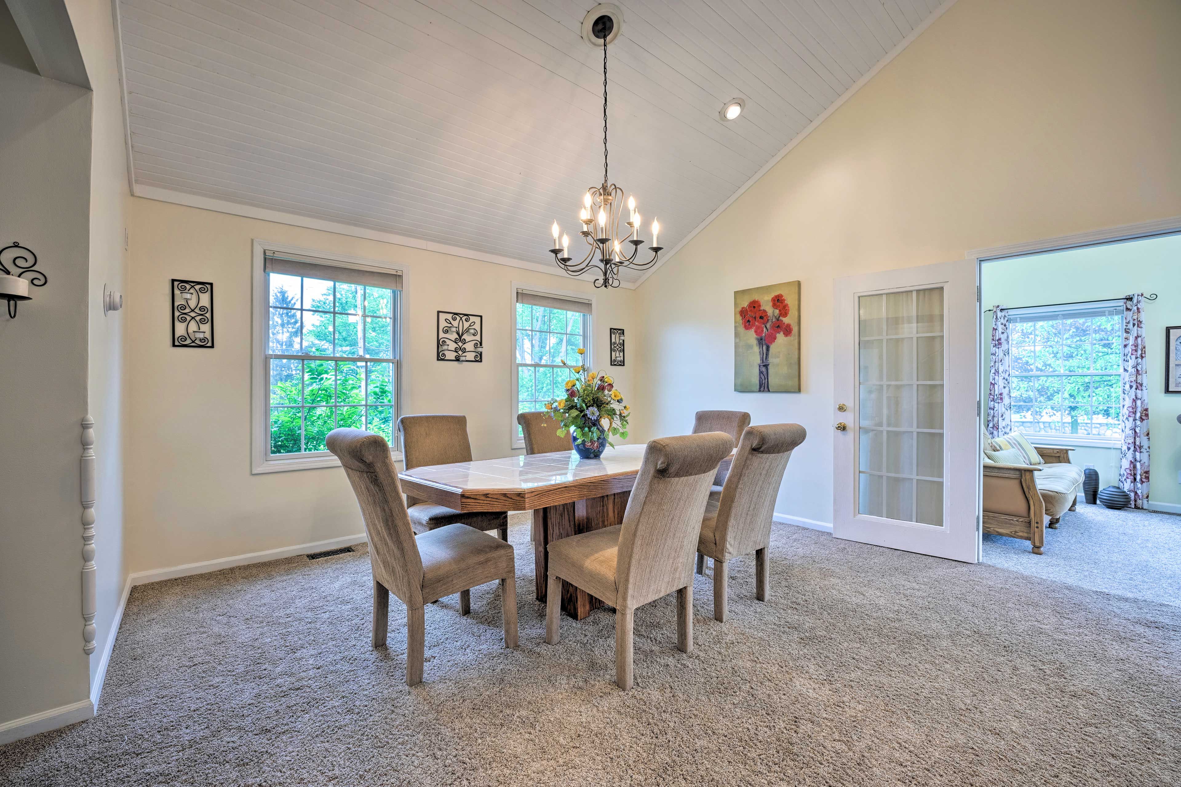 Dining Area| Main House